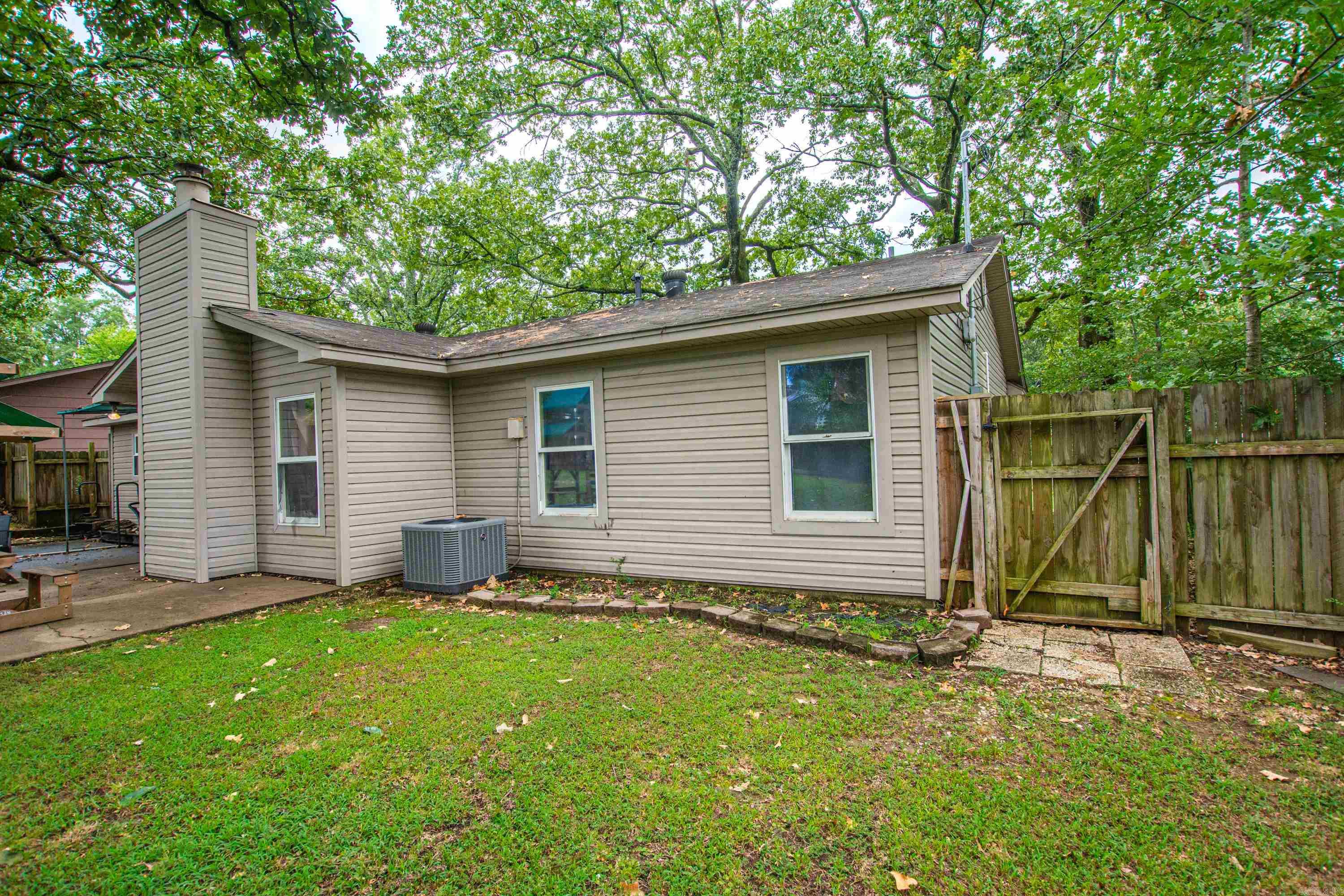 INDIAN HILLS - Residential