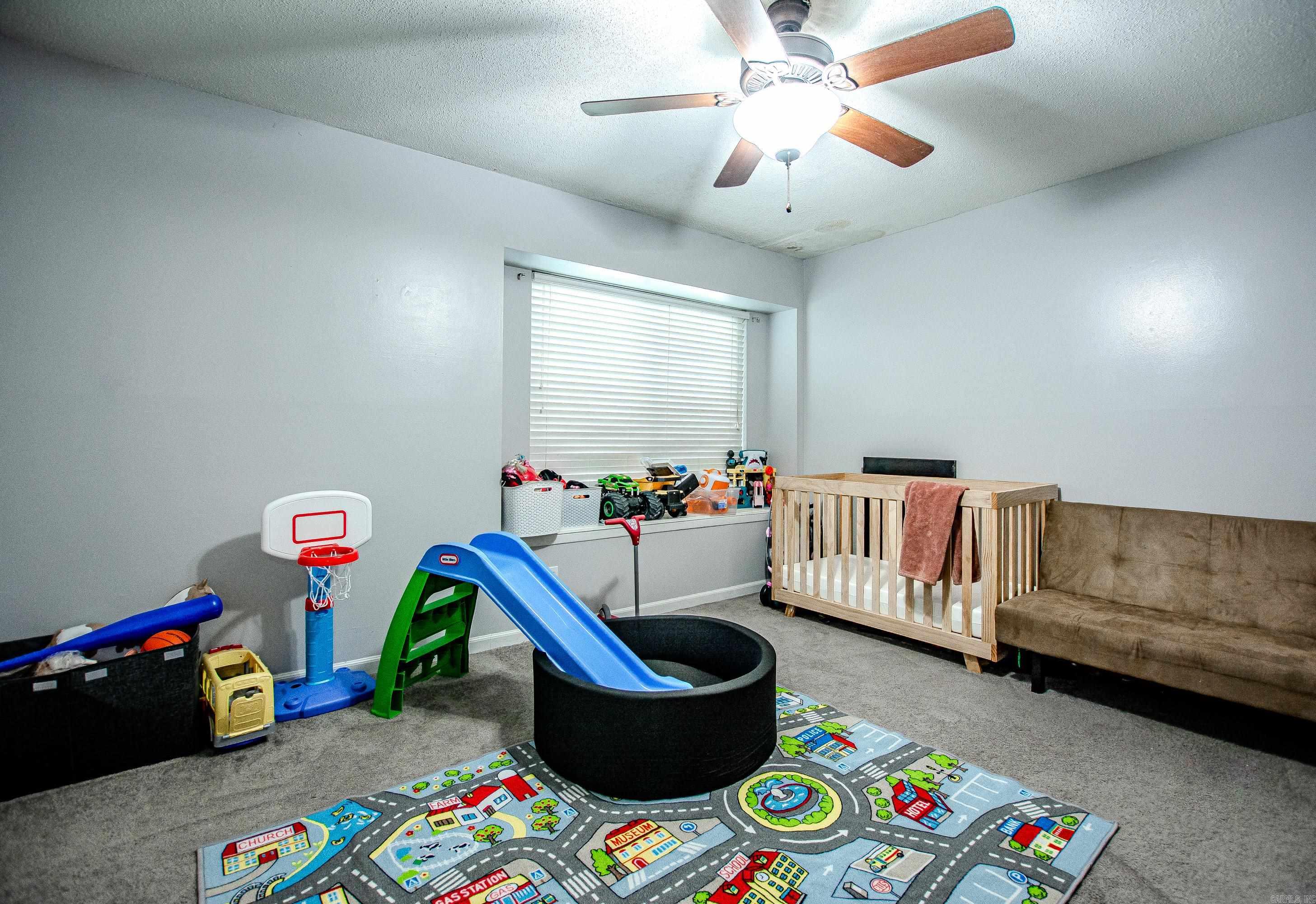 INDIAN HILLS - Residential