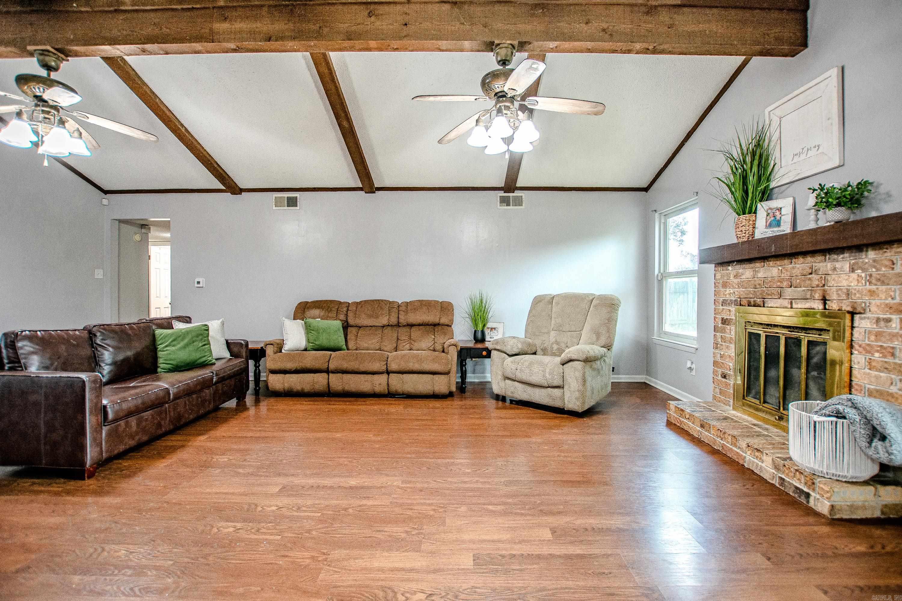 INDIAN HILLS - Residential