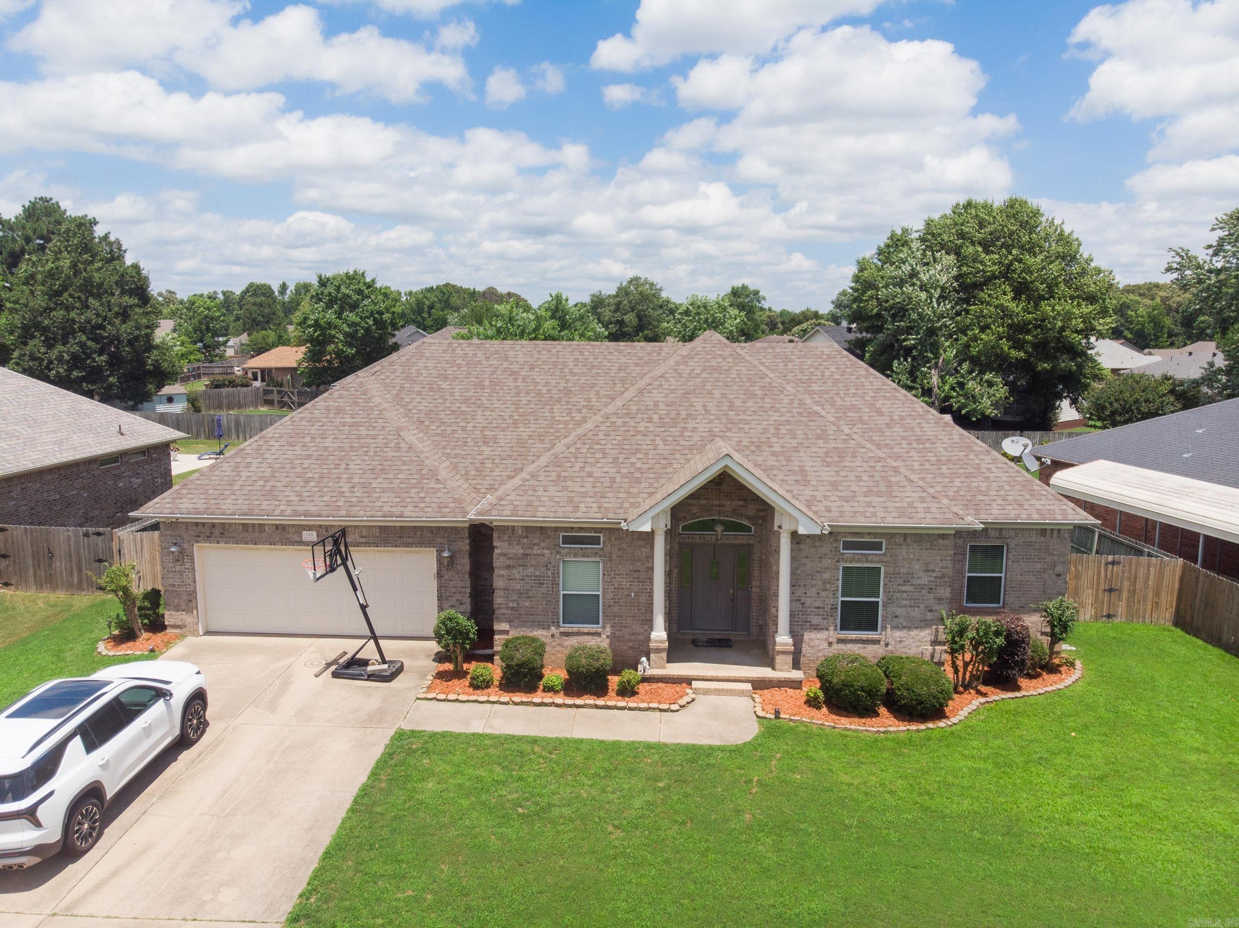 CRESTWOOD ESTATES - Residential