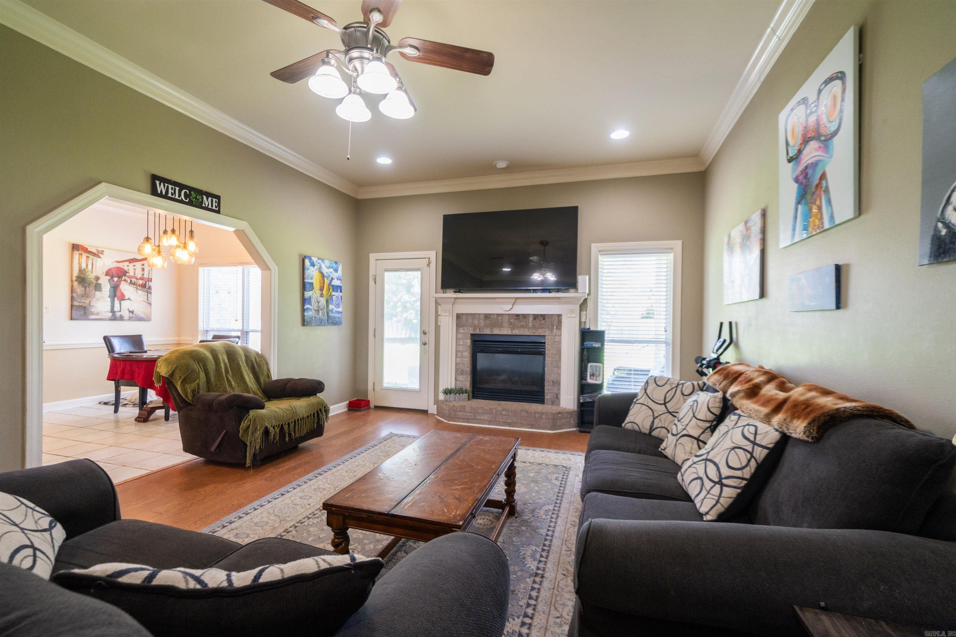 CRESTWOOD ESTATES - Residential