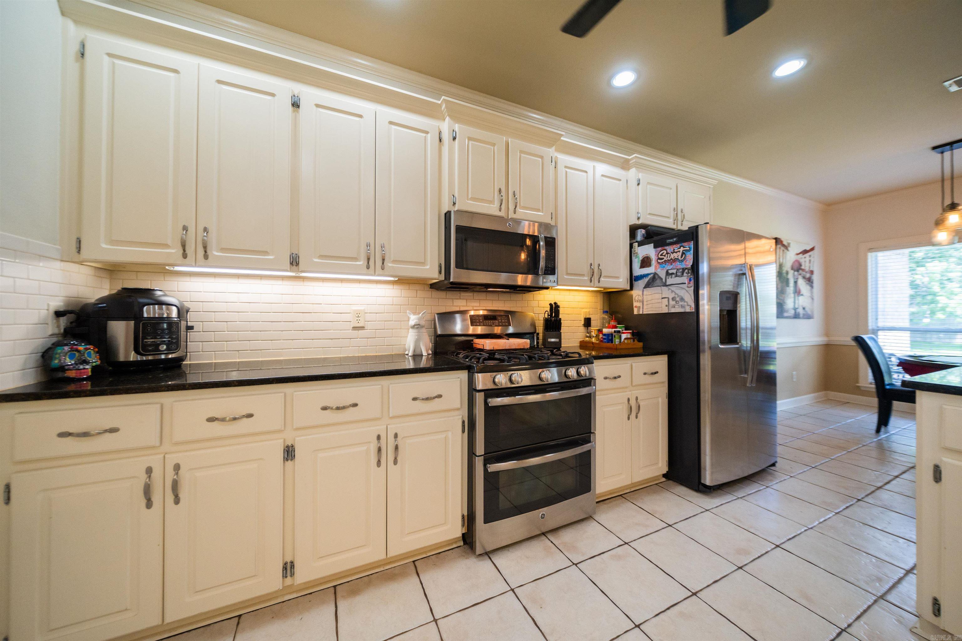 CRESTWOOD ESTATES - Residential