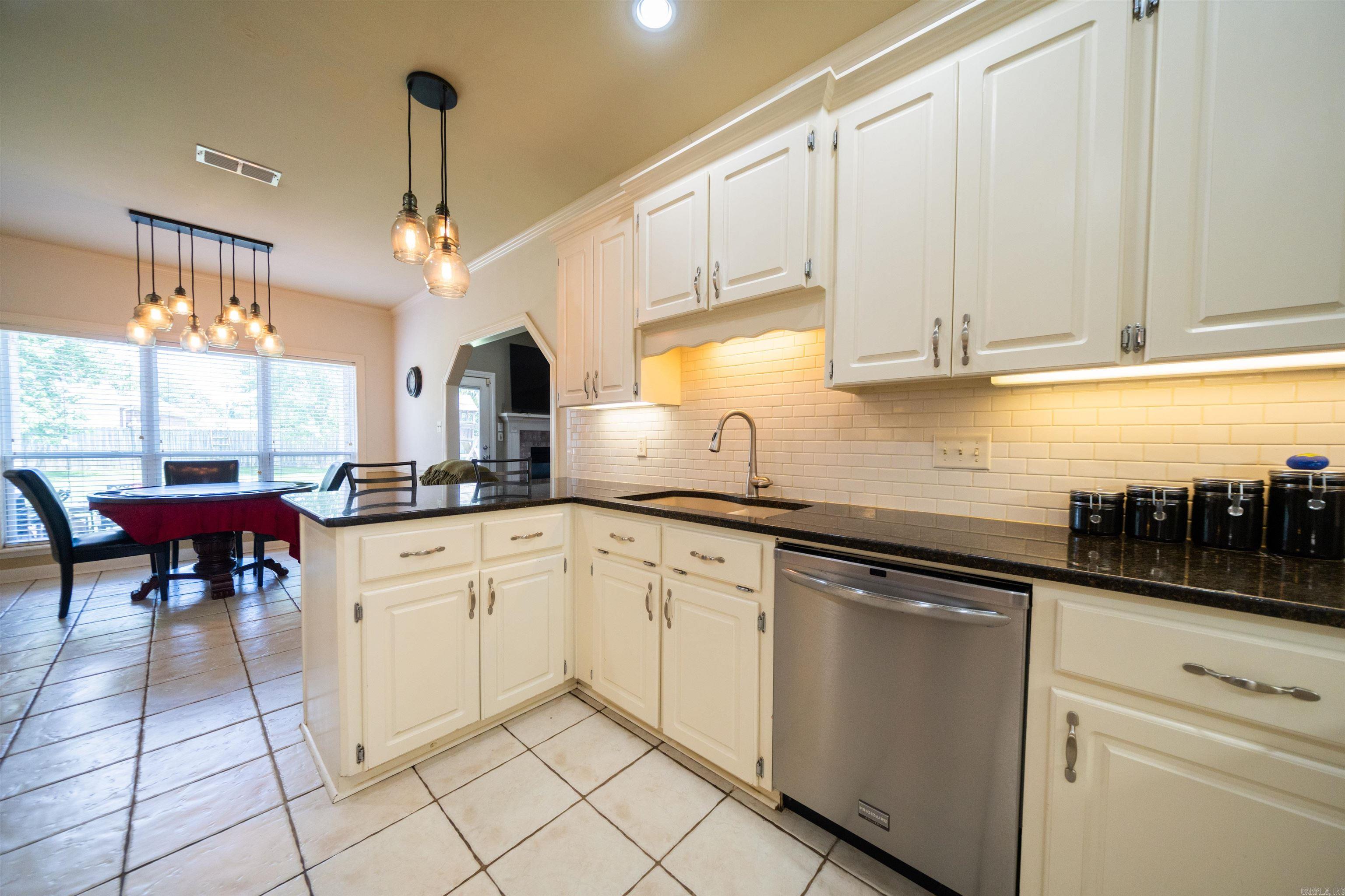 CRESTWOOD ESTATES - Residential