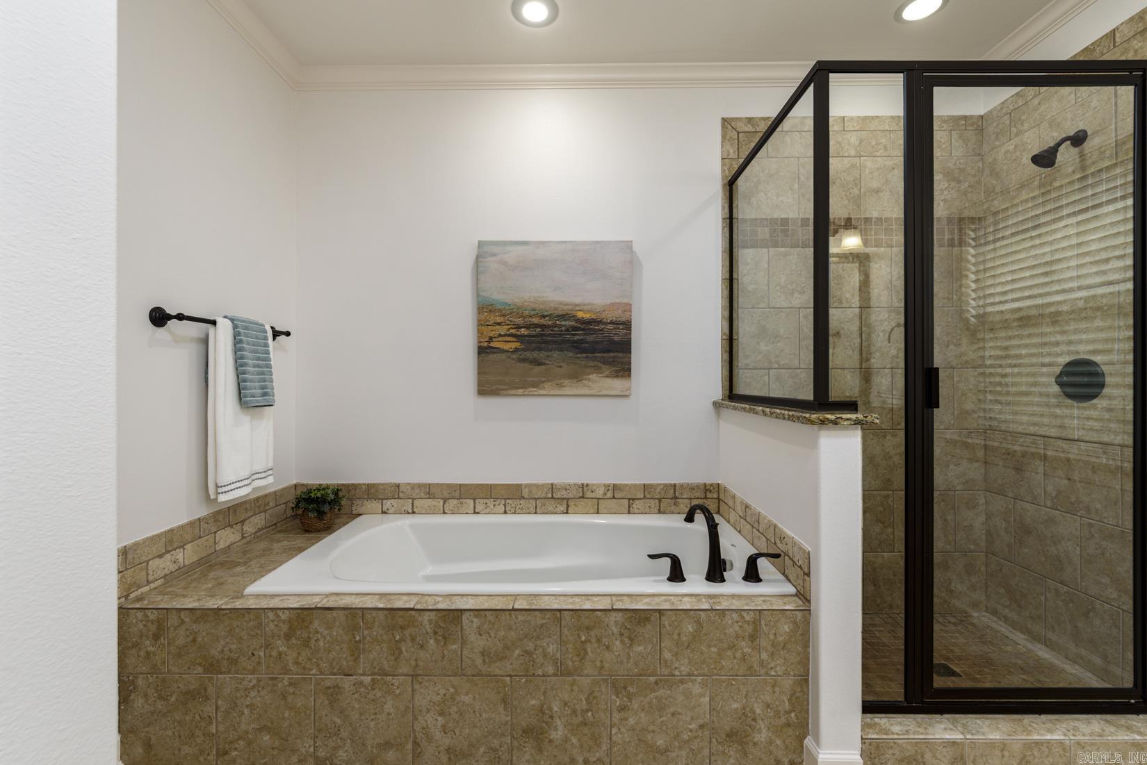 OAK GLENN - Residential