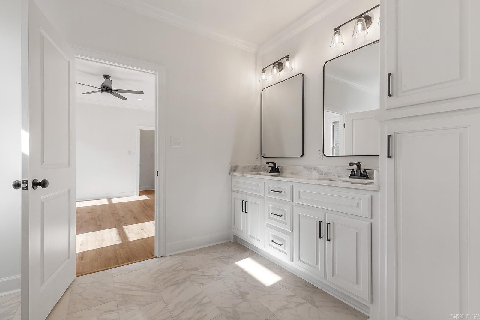 NORTH HILLS MANOR - Residential
