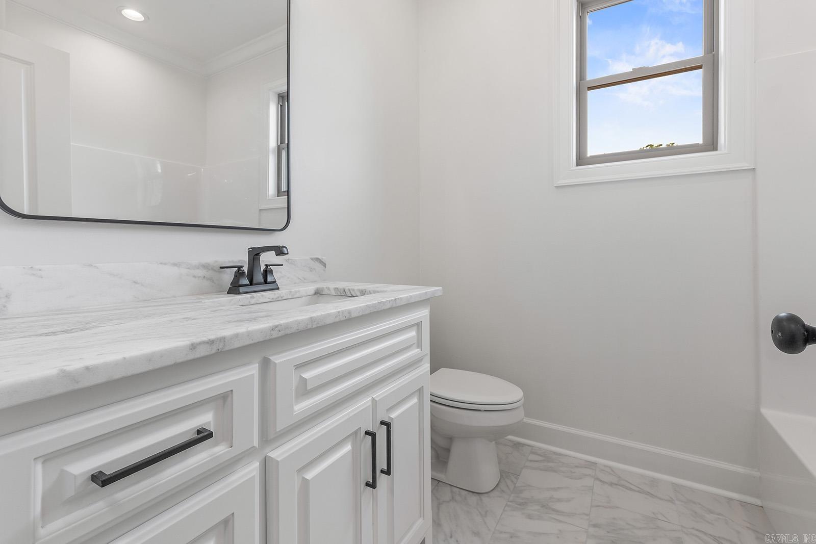 NORTH HILLS MANOR - Residential