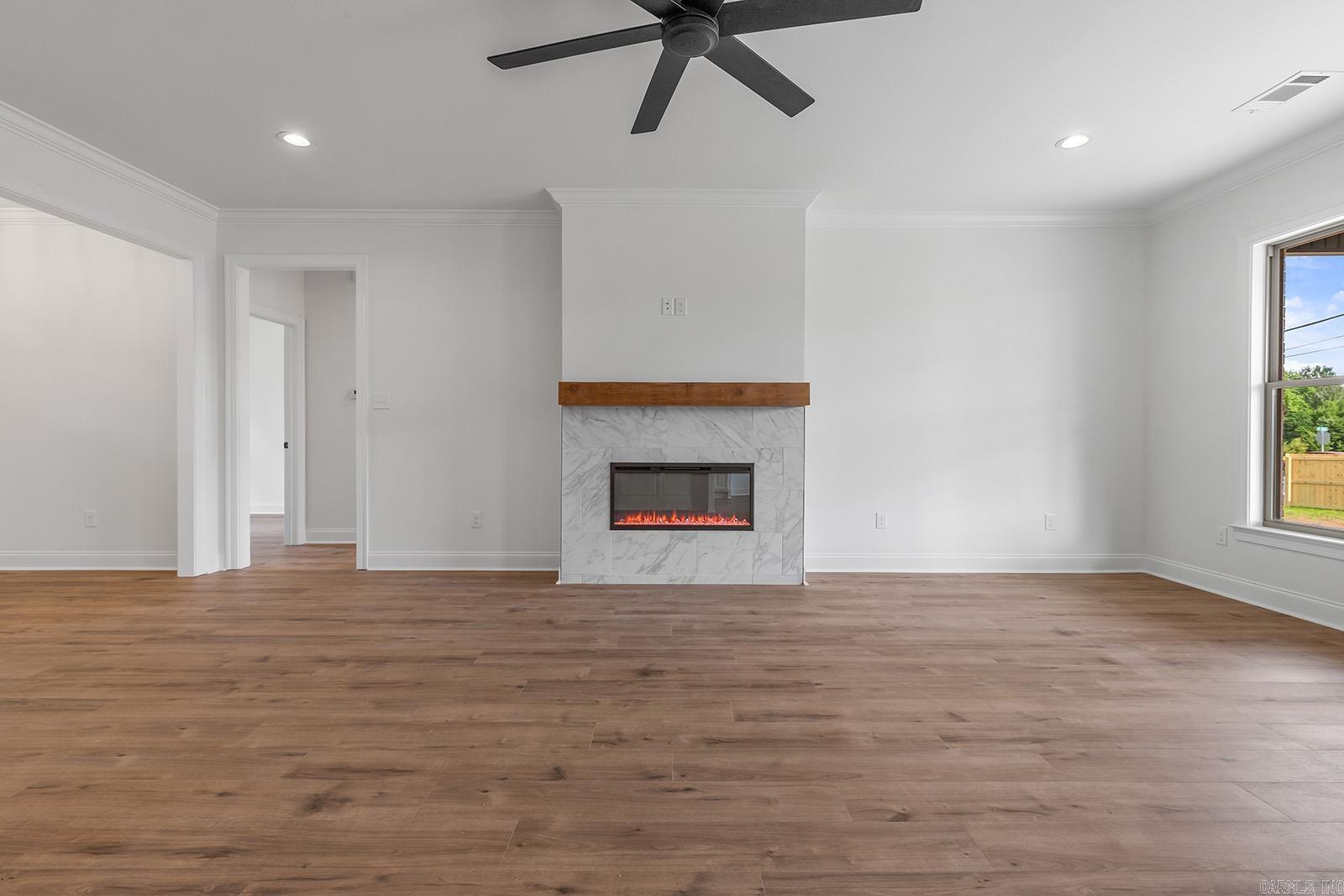 NORTH HILLS MANOR - Residential