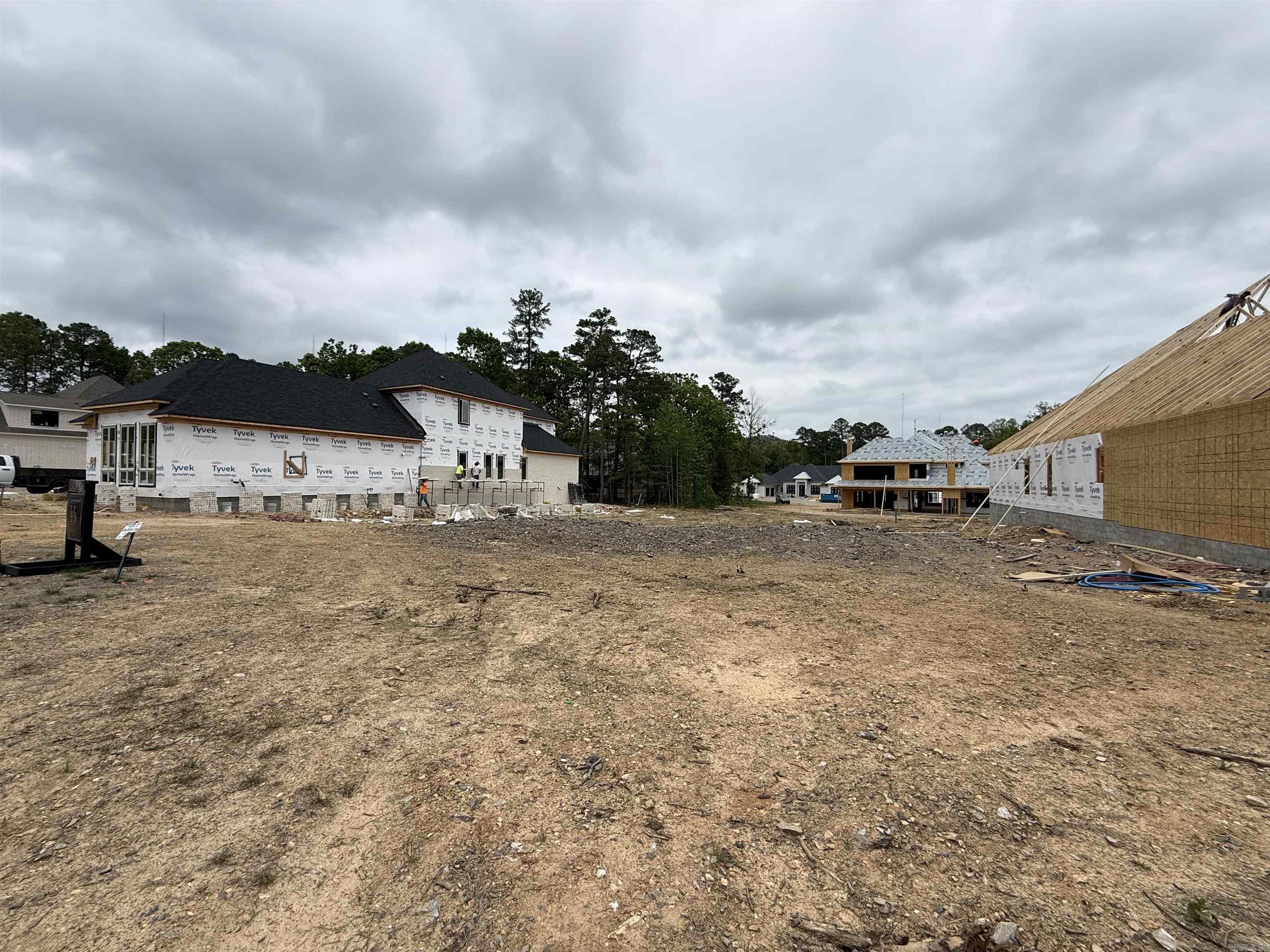 Build to Suit with HD Homes in the highly sought-after Miramont Circle Community! This is the last golf course accessible community in the heart of Chenal Valley. If you've been dreaming of building a beautiful home in a quiet and walkable neighborhood, Miramont is the place for you! This lot backs to a green belt for added privacy. Reach out to listing agent for more details and let's start planning your dream home!