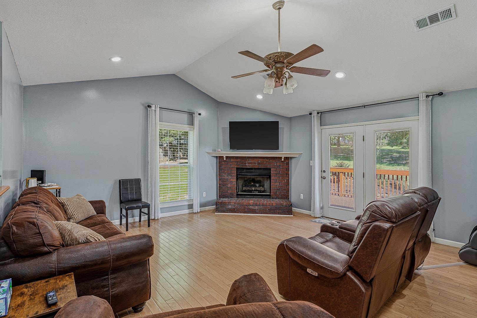 WINDING RIDGE - Residential