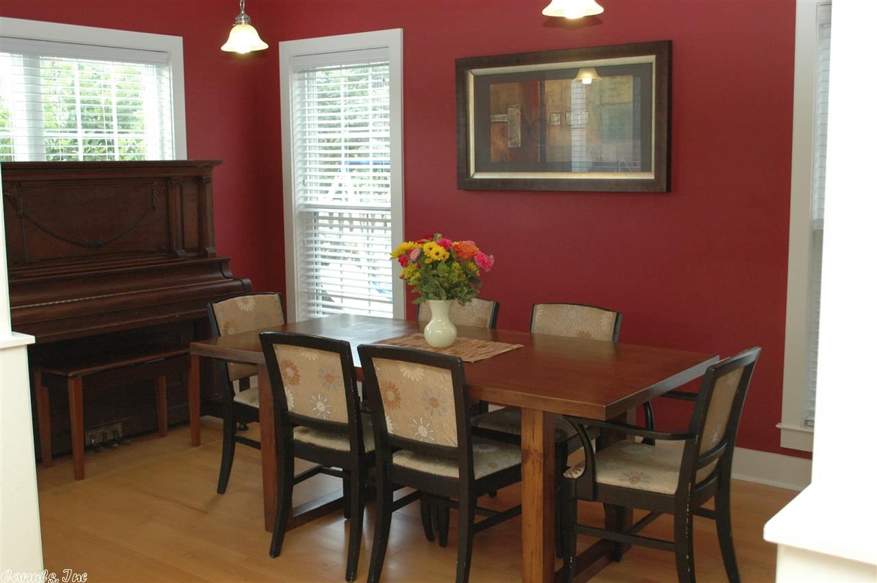 WOODLANDS EDGE - Residential