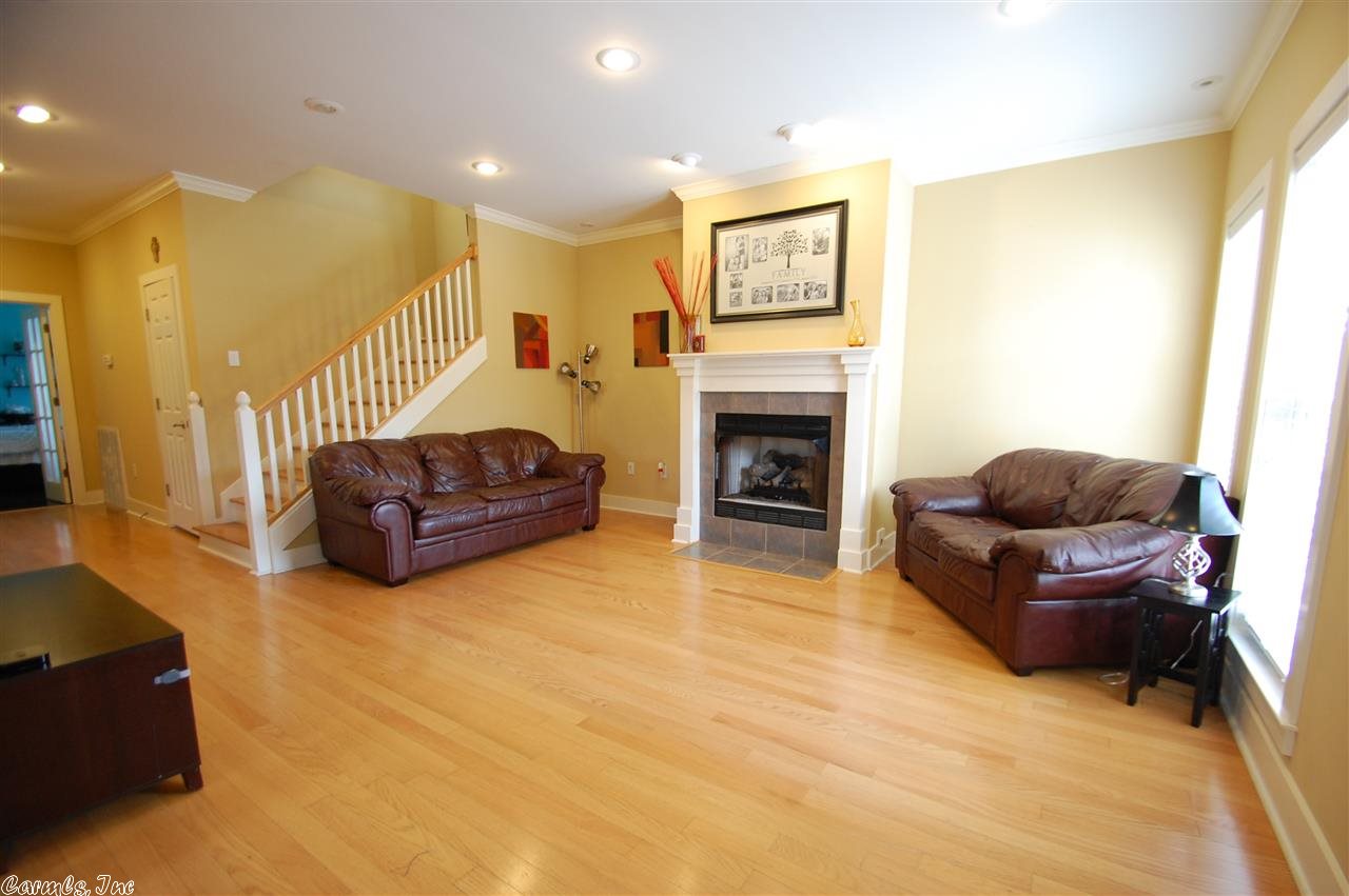 WOODLANDS EDGE - Residential
