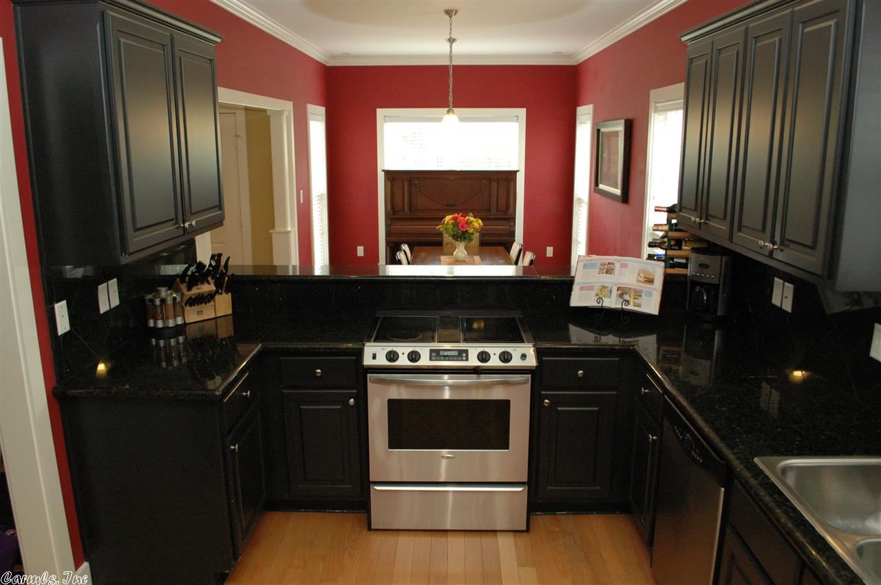 WOODLANDS EDGE - Residential
