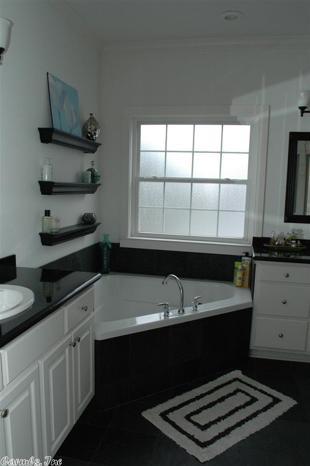 WOODLANDS EDGE - Residential
