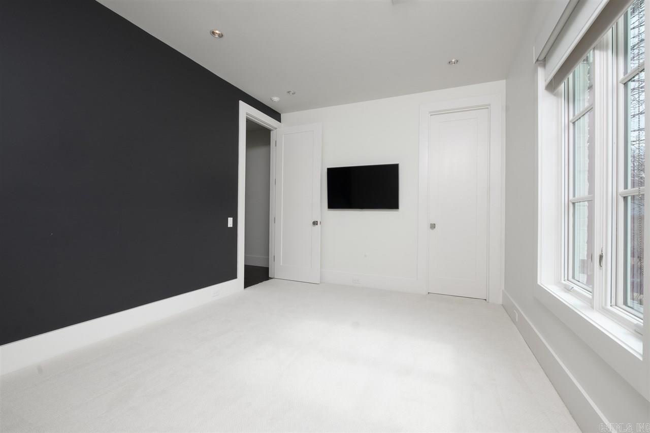 Newtons - Residential