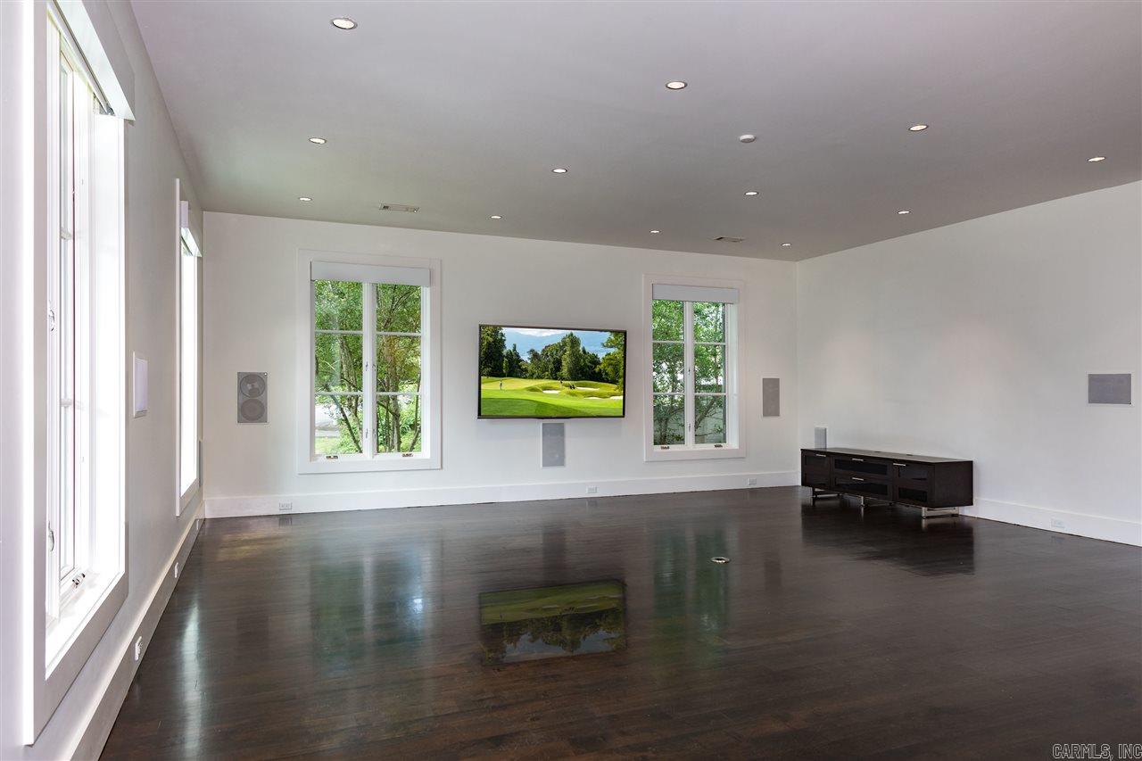 Newtons - Residential