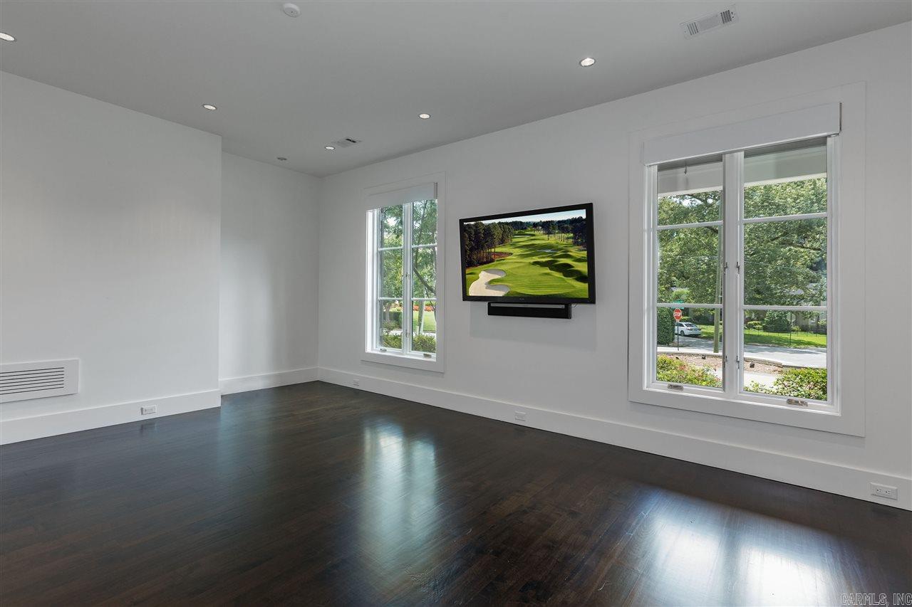 Newtons - Residential