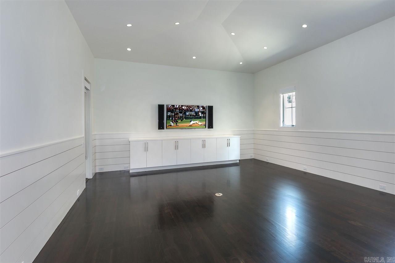 Newtons - Residential