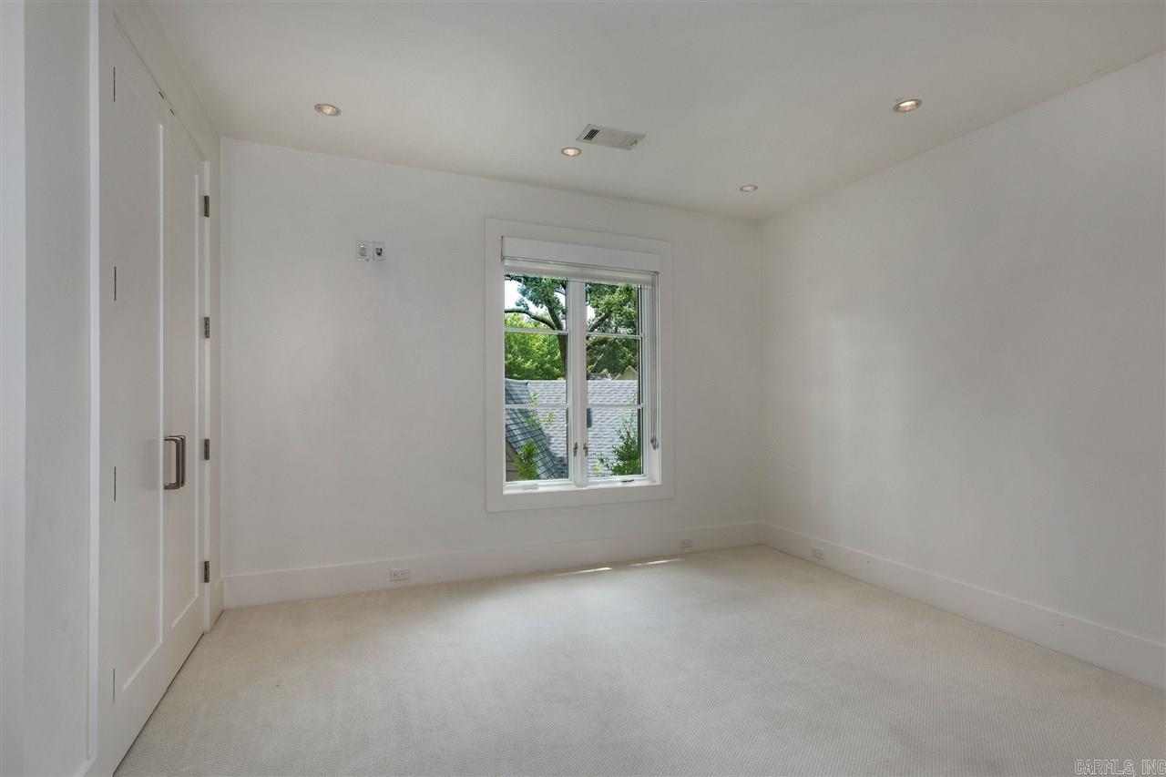 Newtons - Residential
