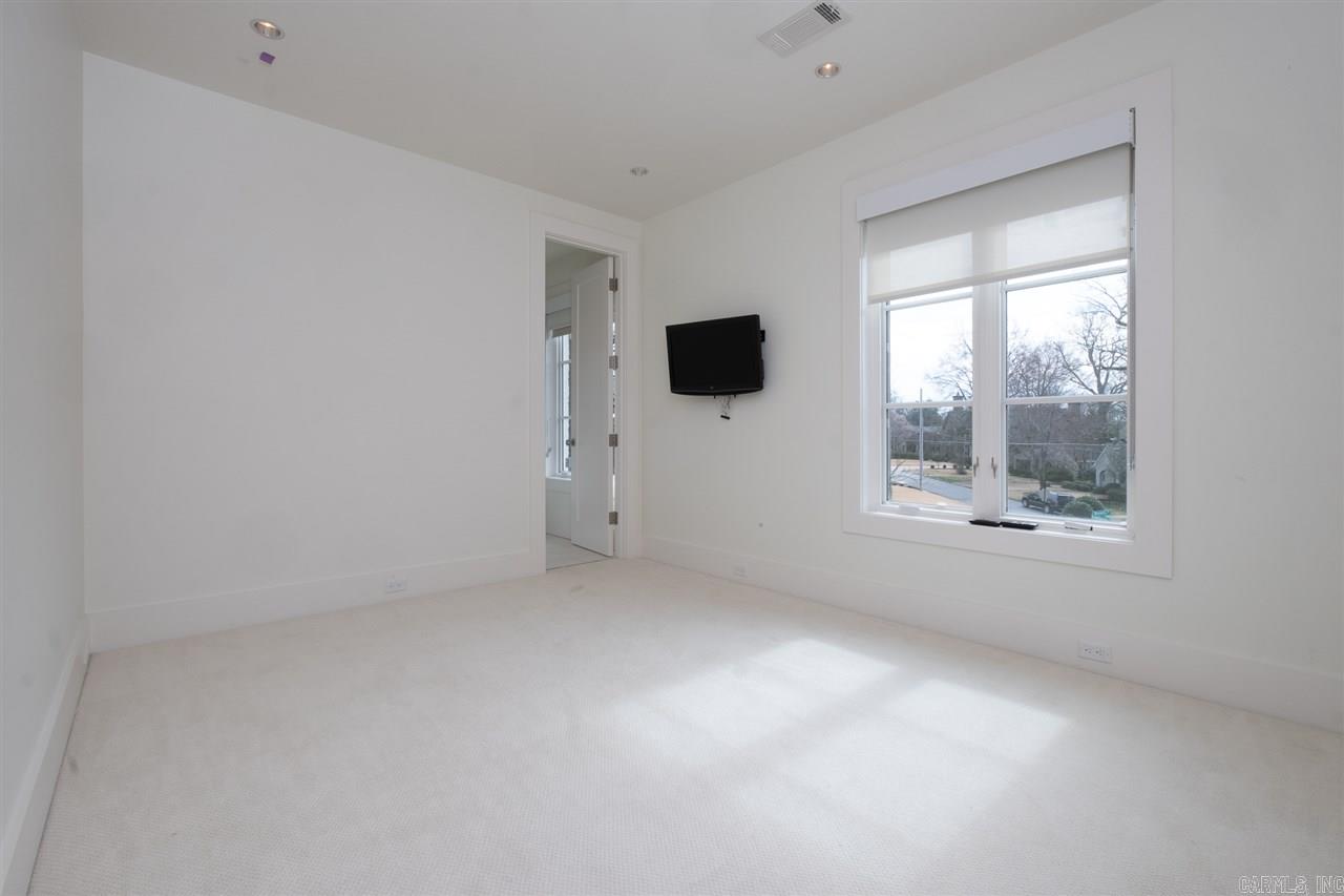 Newtons - Residential