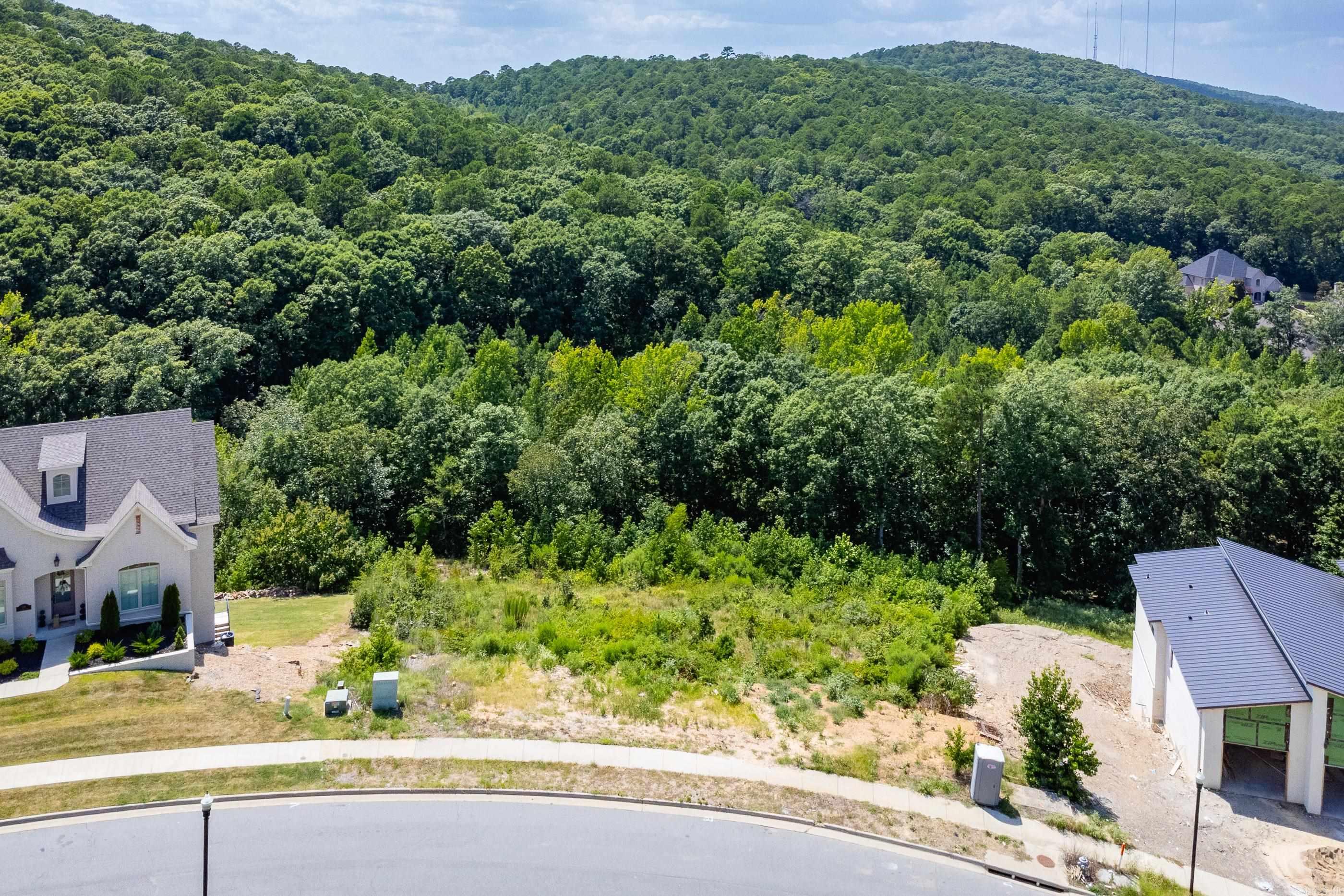 CHENAL VALLEY "FALSTONE COURT" - Land