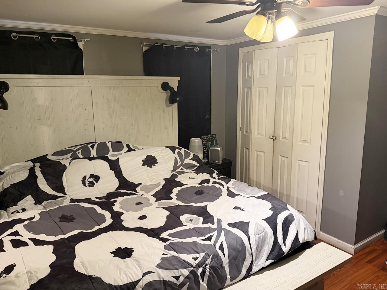 REPLAT E1/2 LOT 5 COBB & LEE - Residential