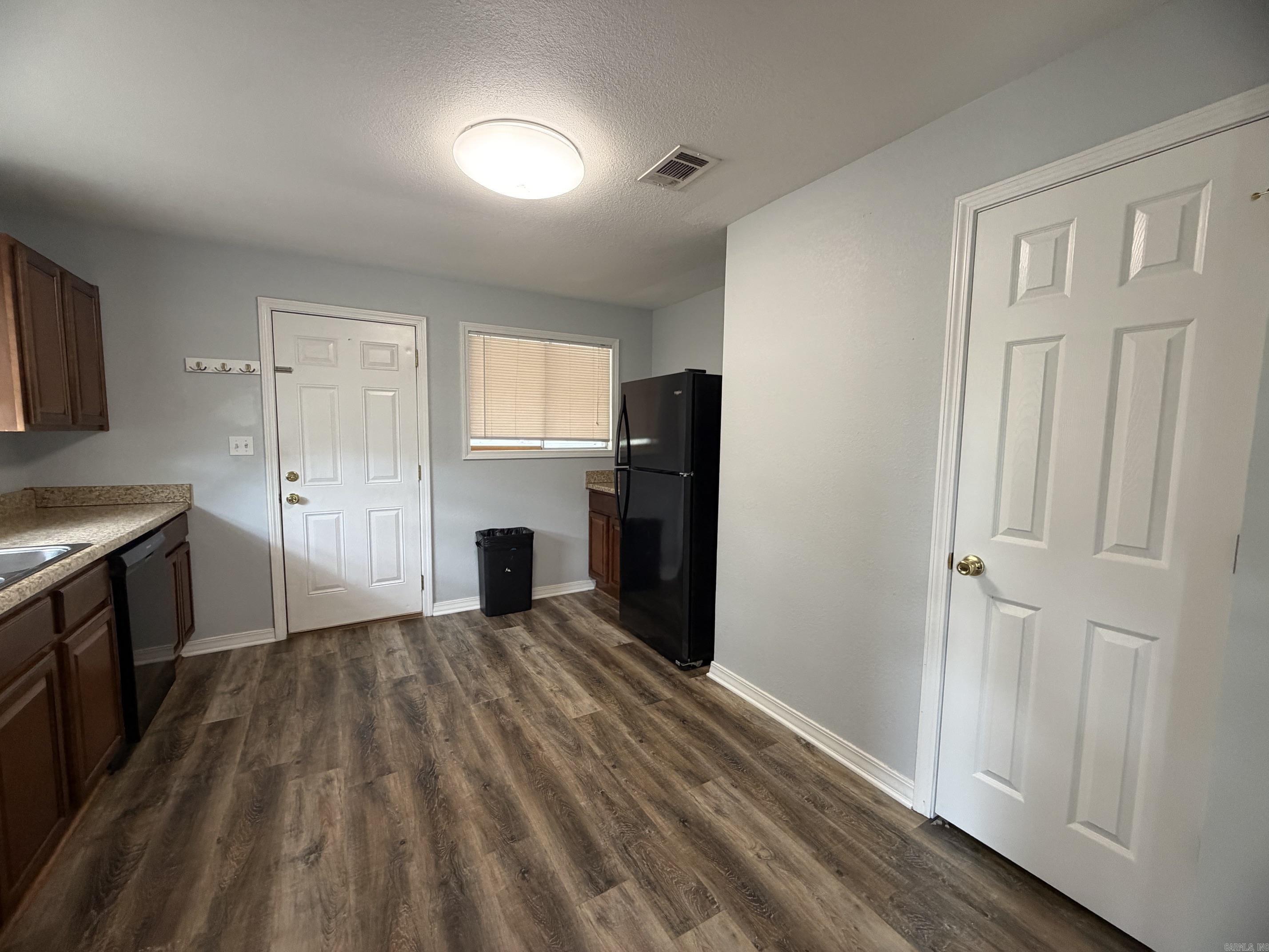 SIGLE ROGERS - Residential