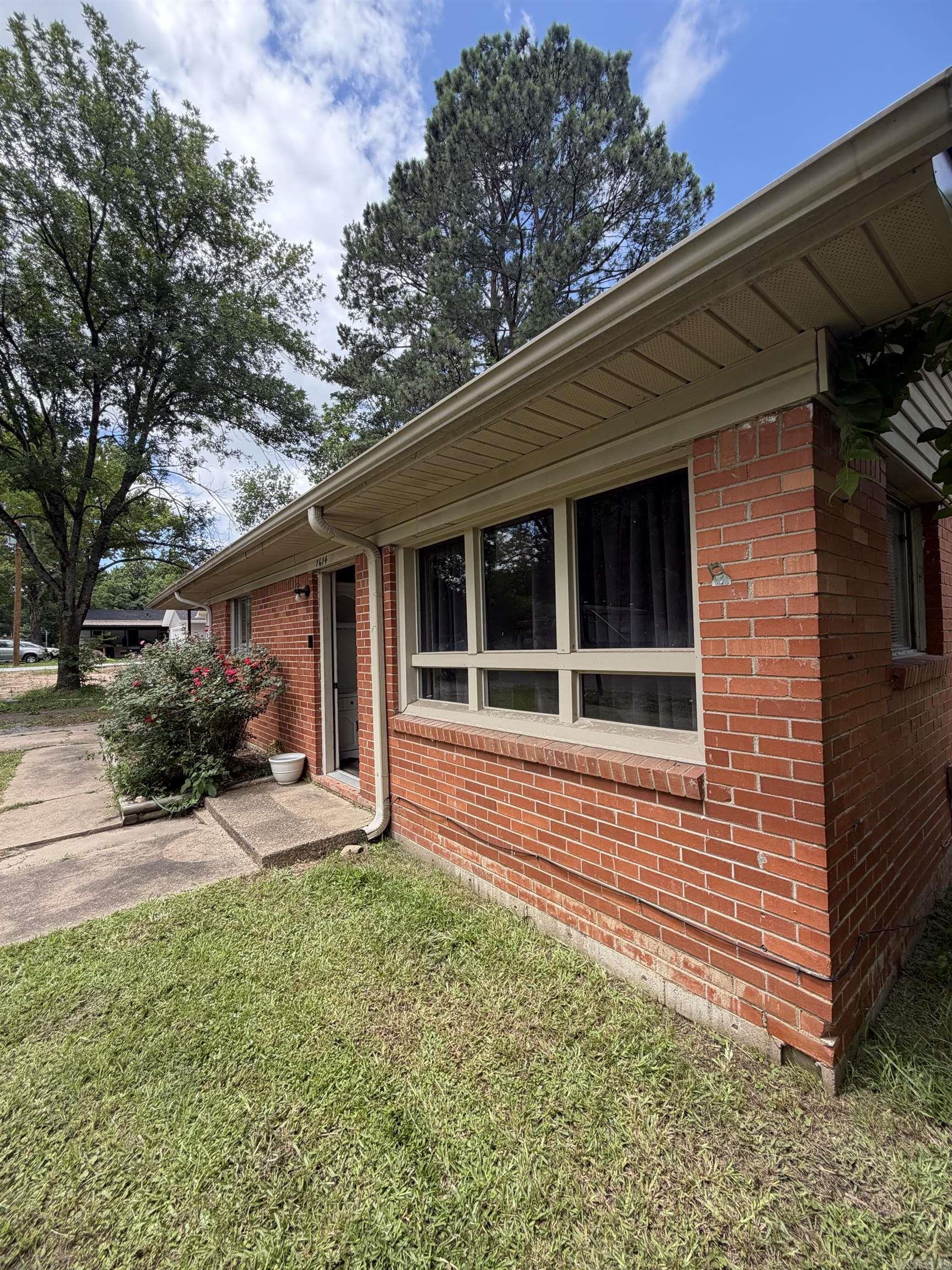 SIGLE ROGERS - Residential