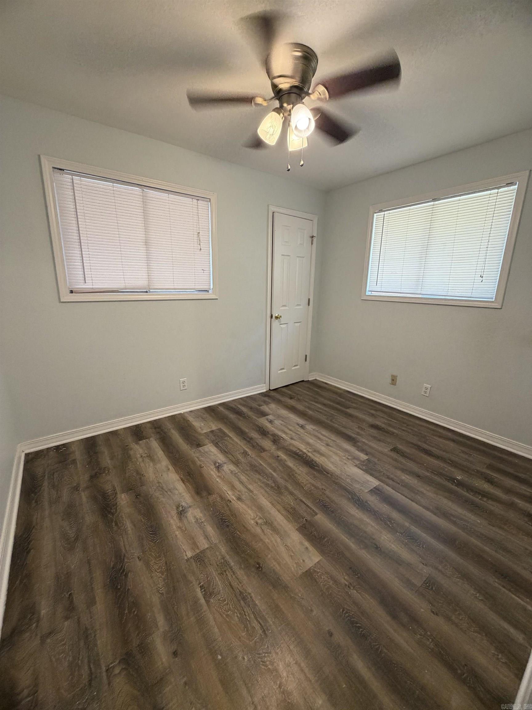 SIGLE ROGERS - Residential
