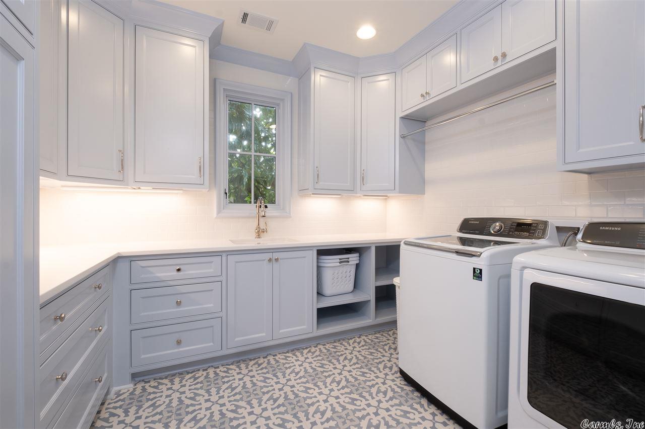 NEWTONS - Residential