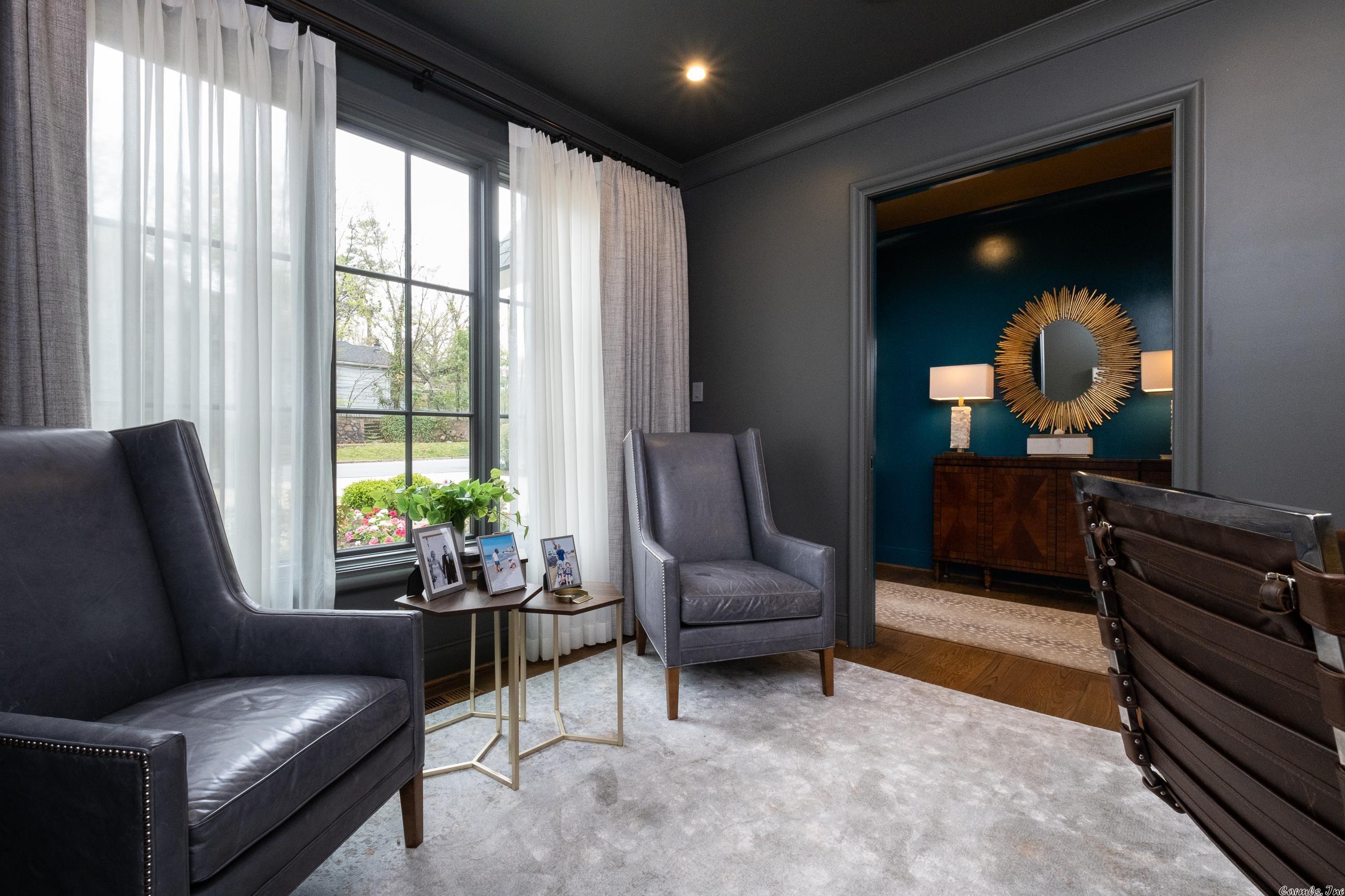NEWTONS - Residential