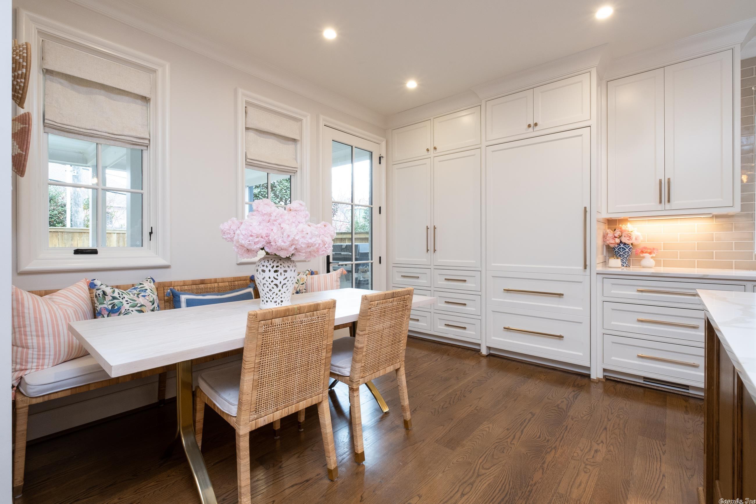 NEWTONS - Residential