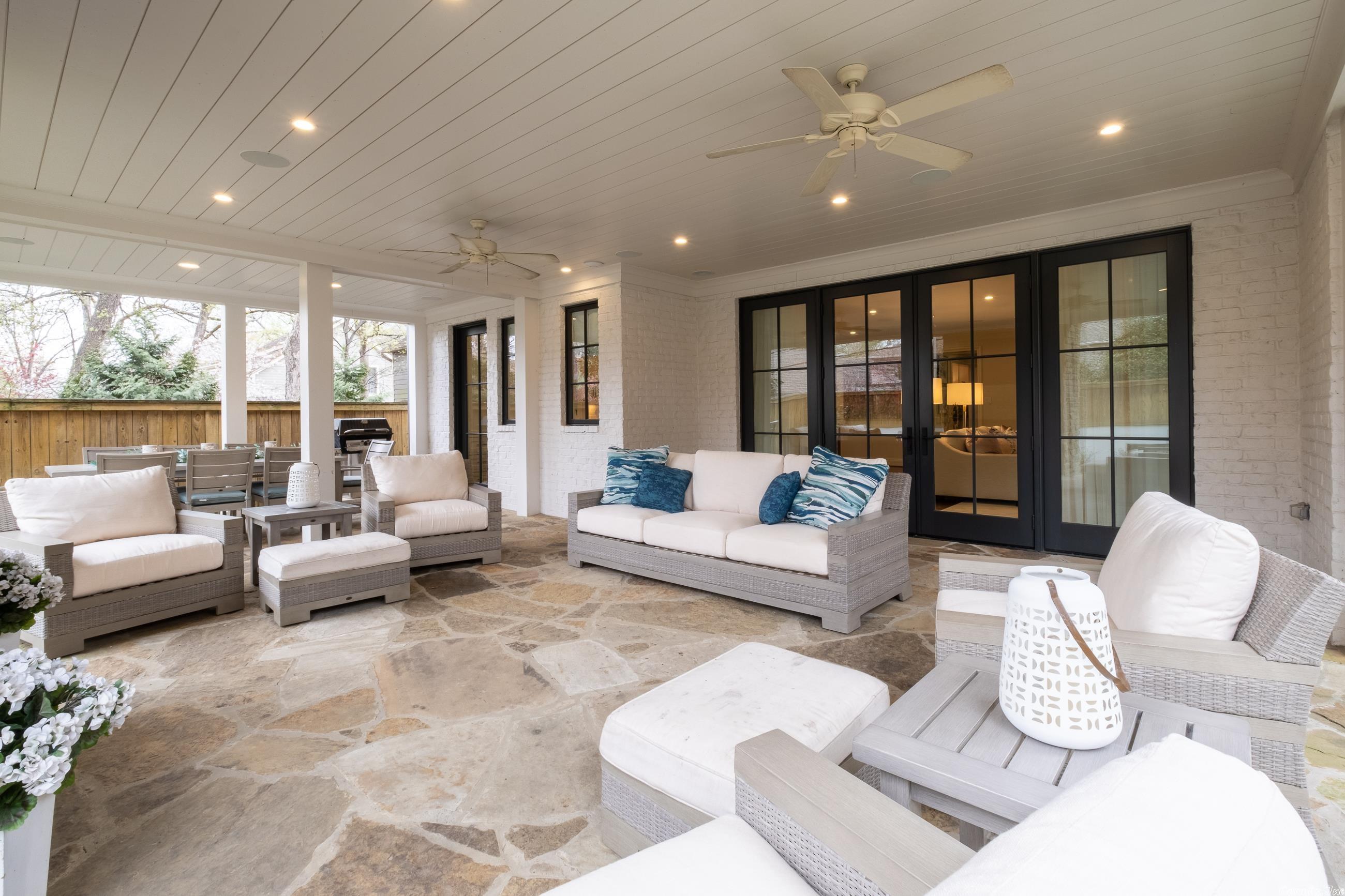 NEWTONS - Residential