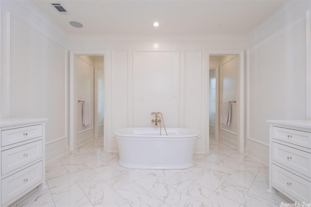 NEWTONS - Residential