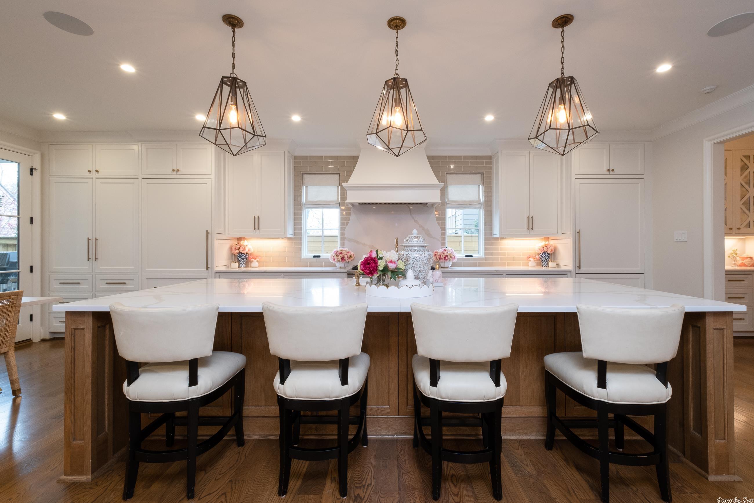 NEWTONS - Residential