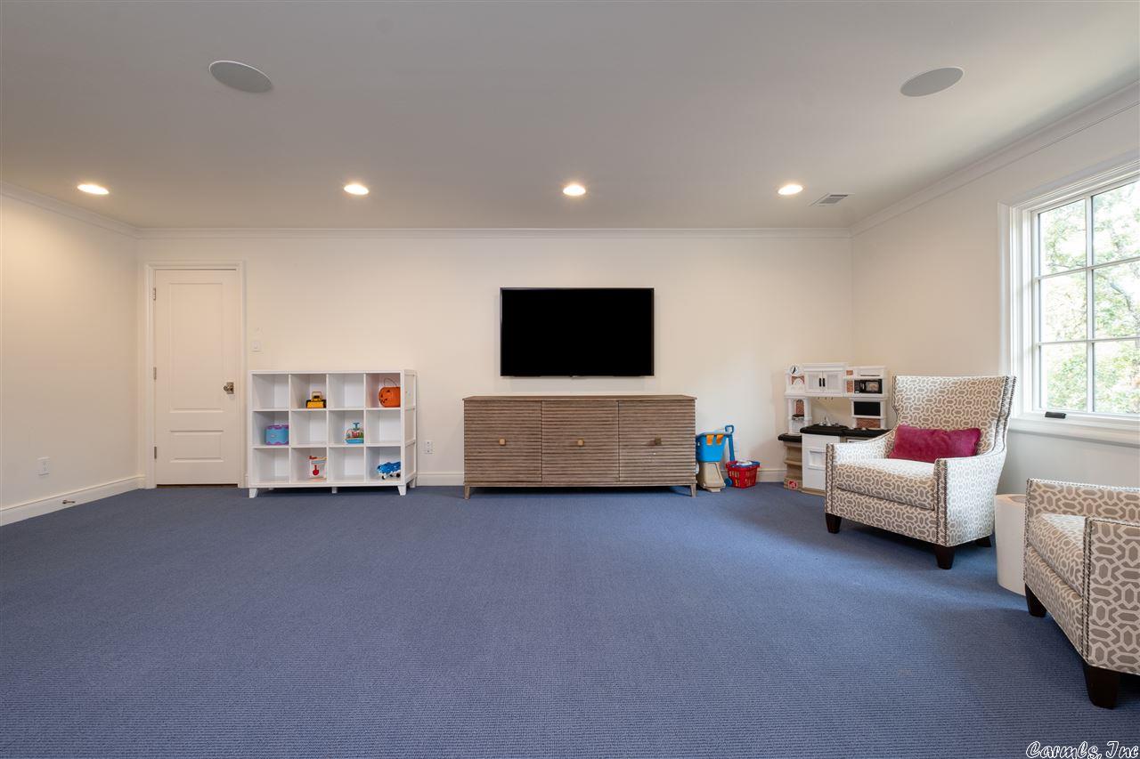 NEWTONS - Residential