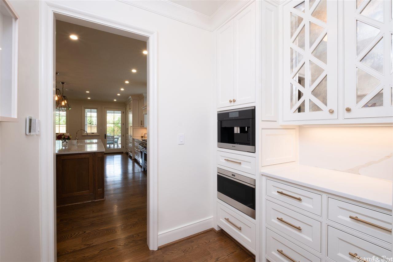 NEWTONS - Residential