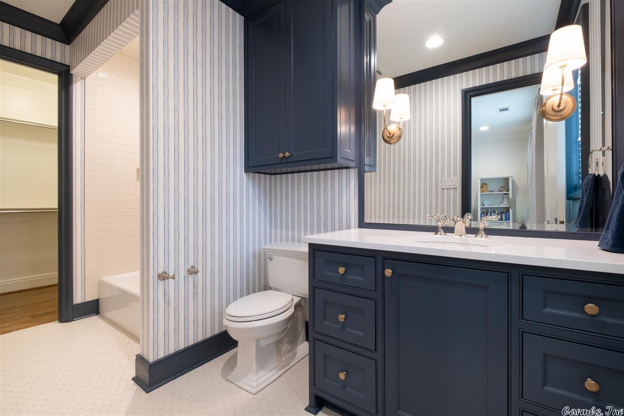 NEWTONS - Residential