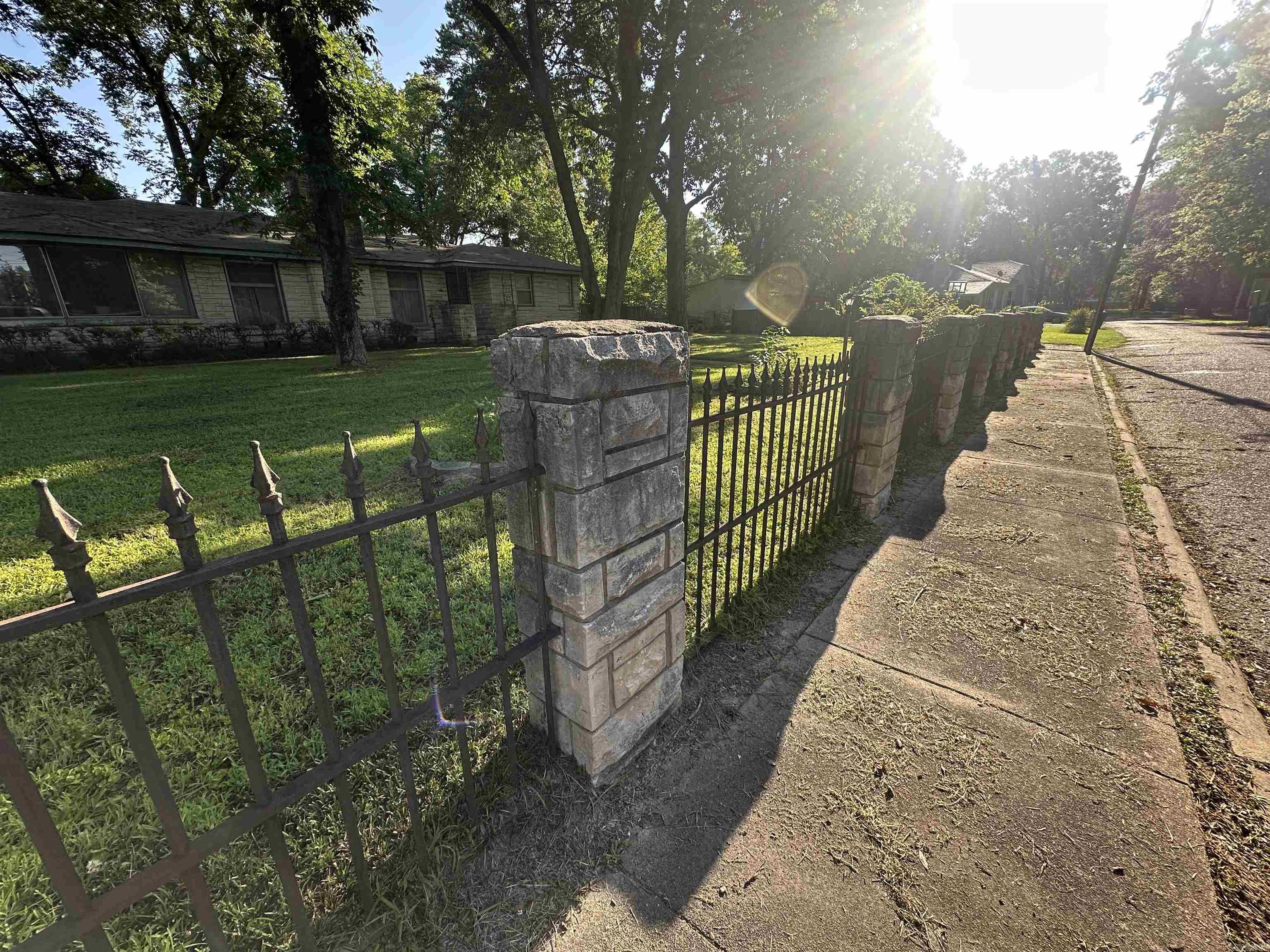 LUND & HILL (ORIGINAL TOWN) - Residential