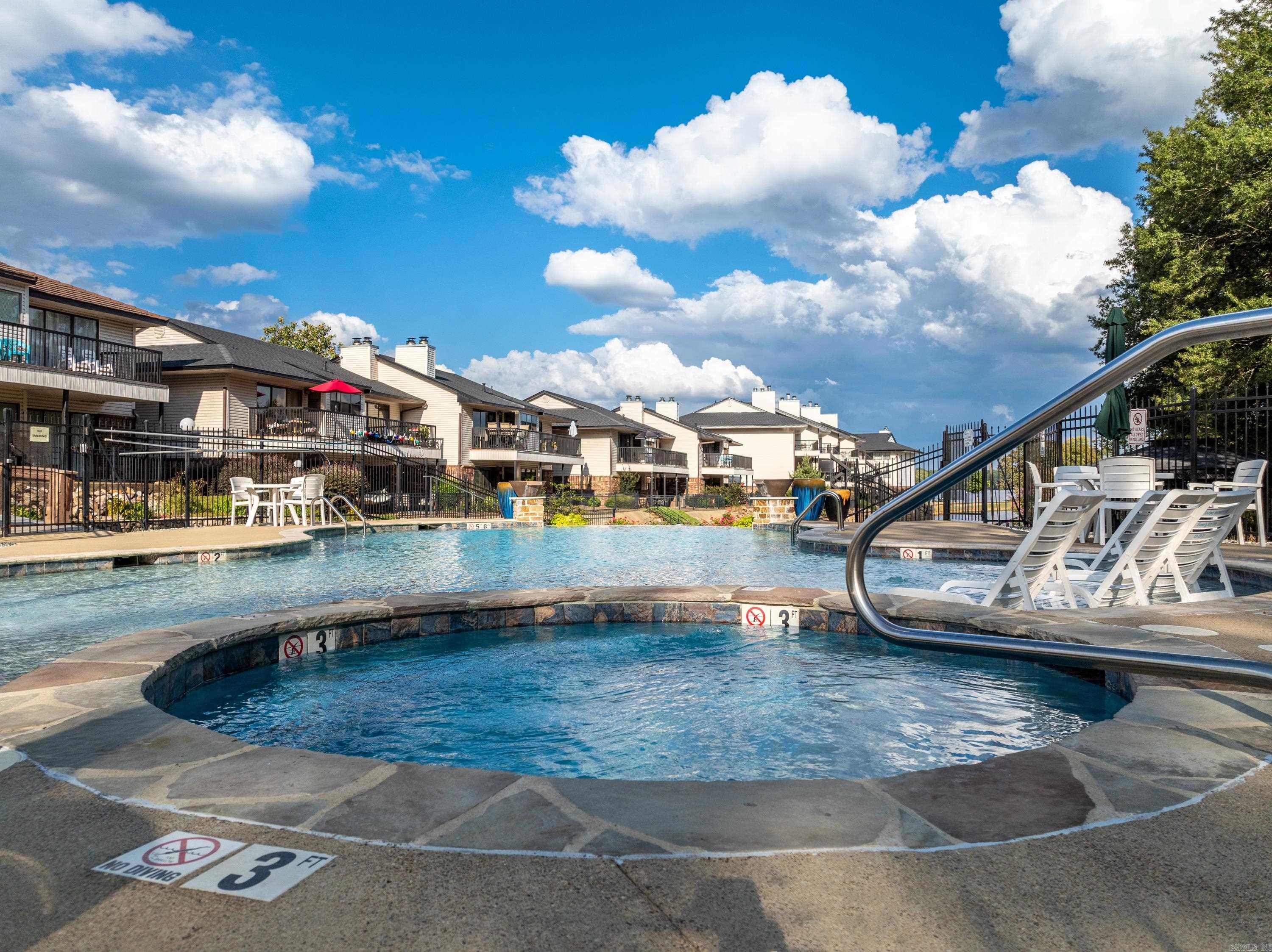 EMERALD ISLE HPR - Residential