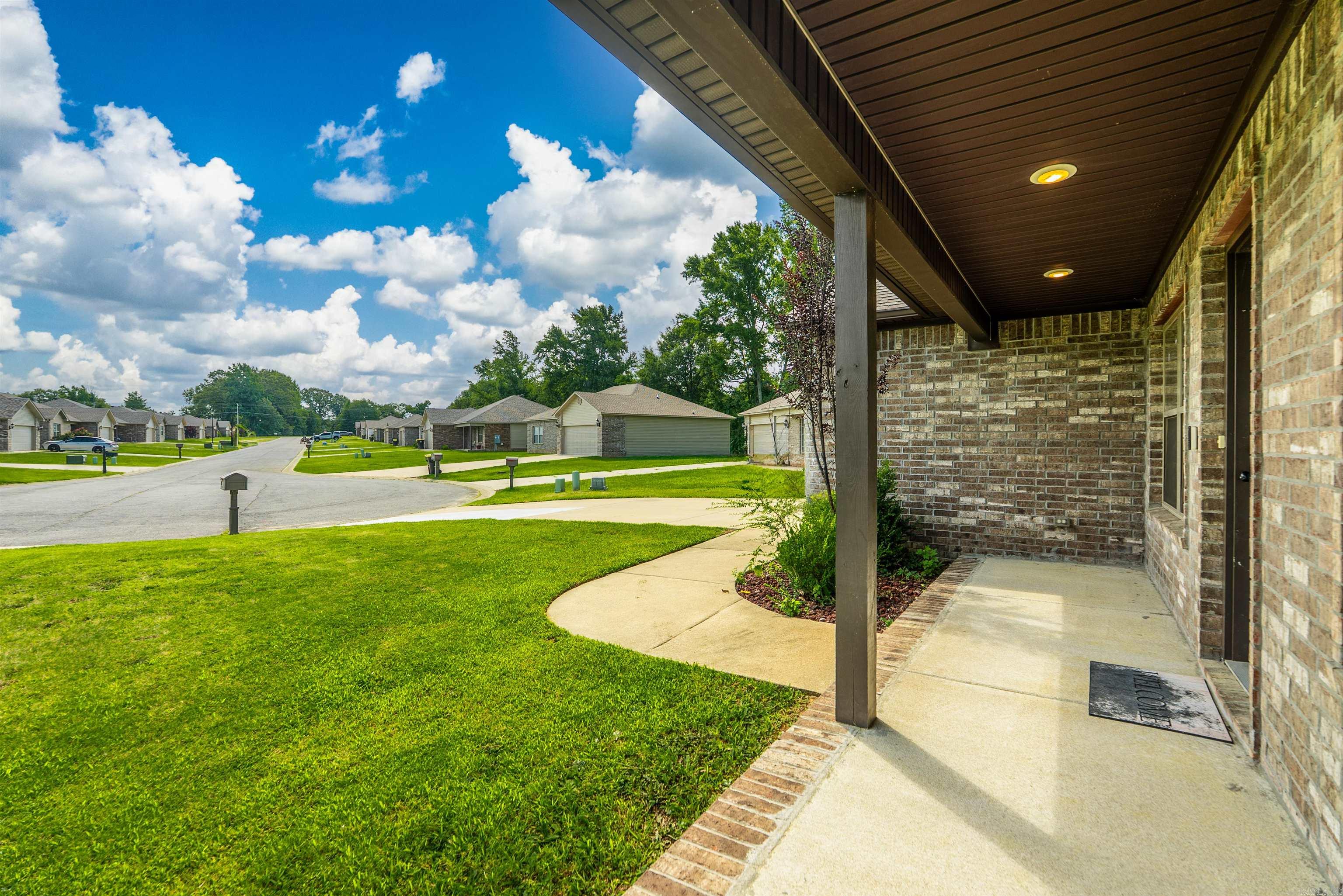 LILLY ANN PLACE - Residential
