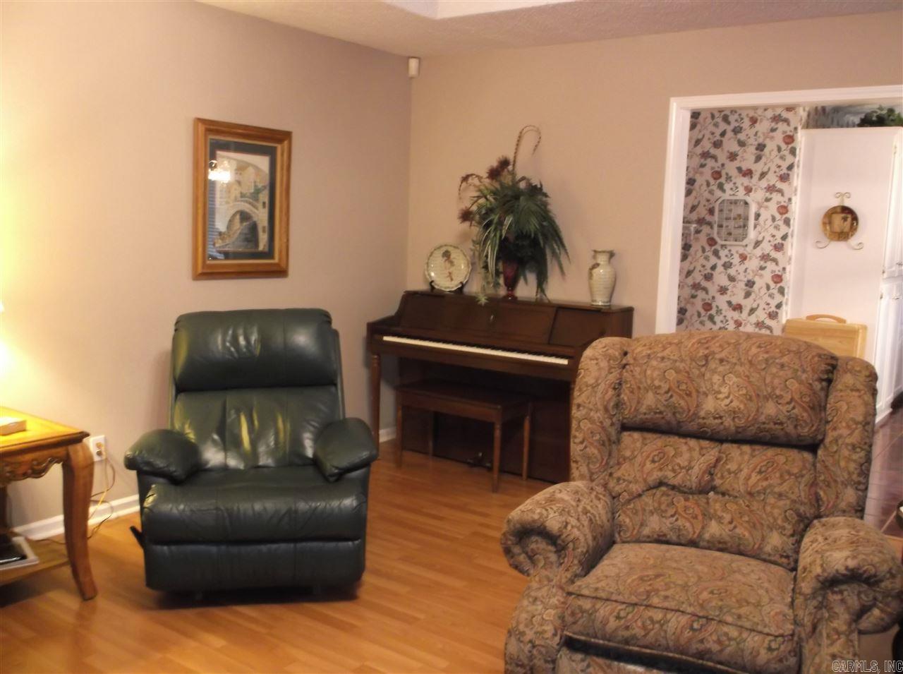 FOXWOOD J - Residential