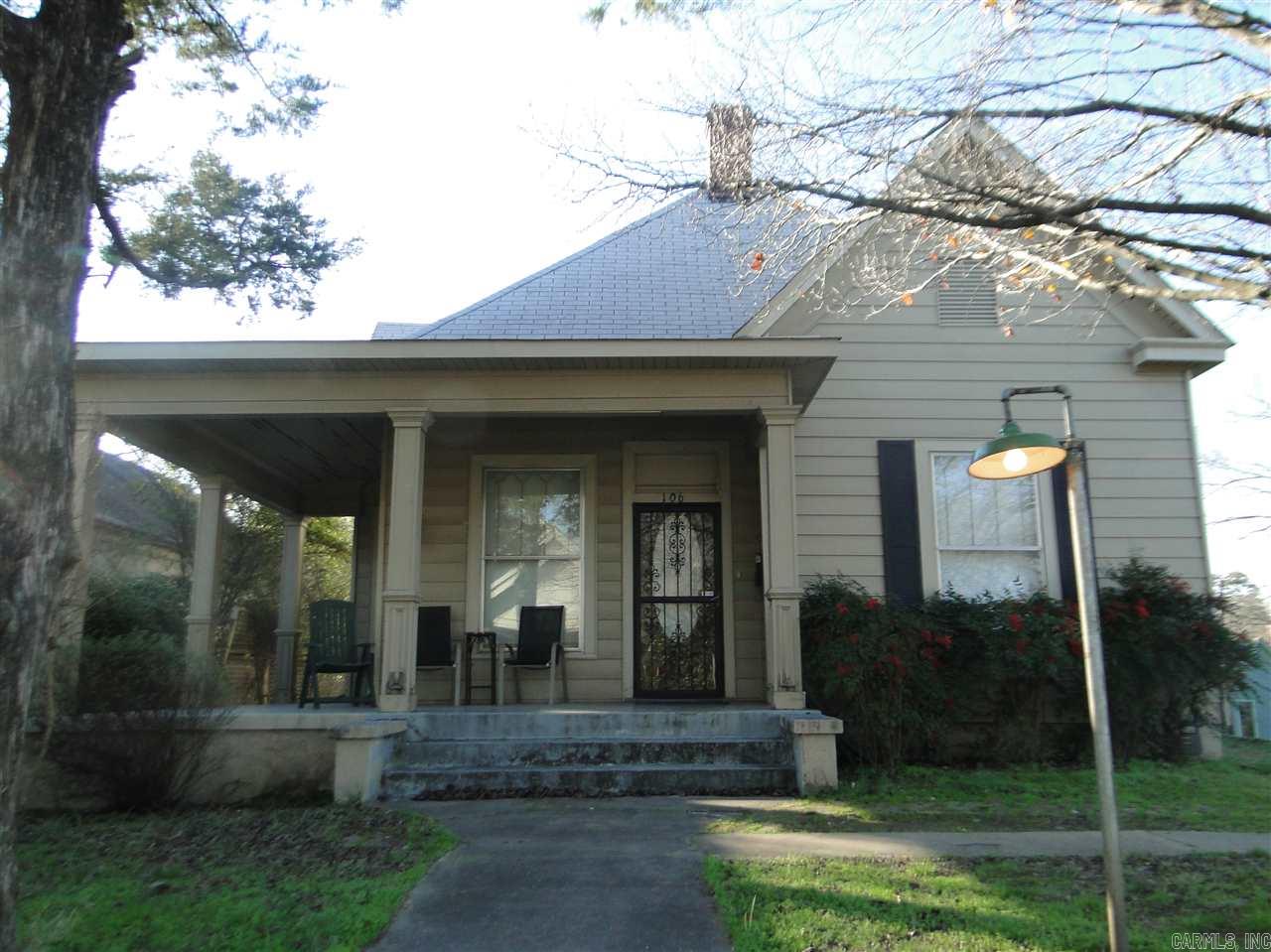 Hardwood and tile flooring throughout. Central H/AC. One year lease Deposit the same as the rent.
