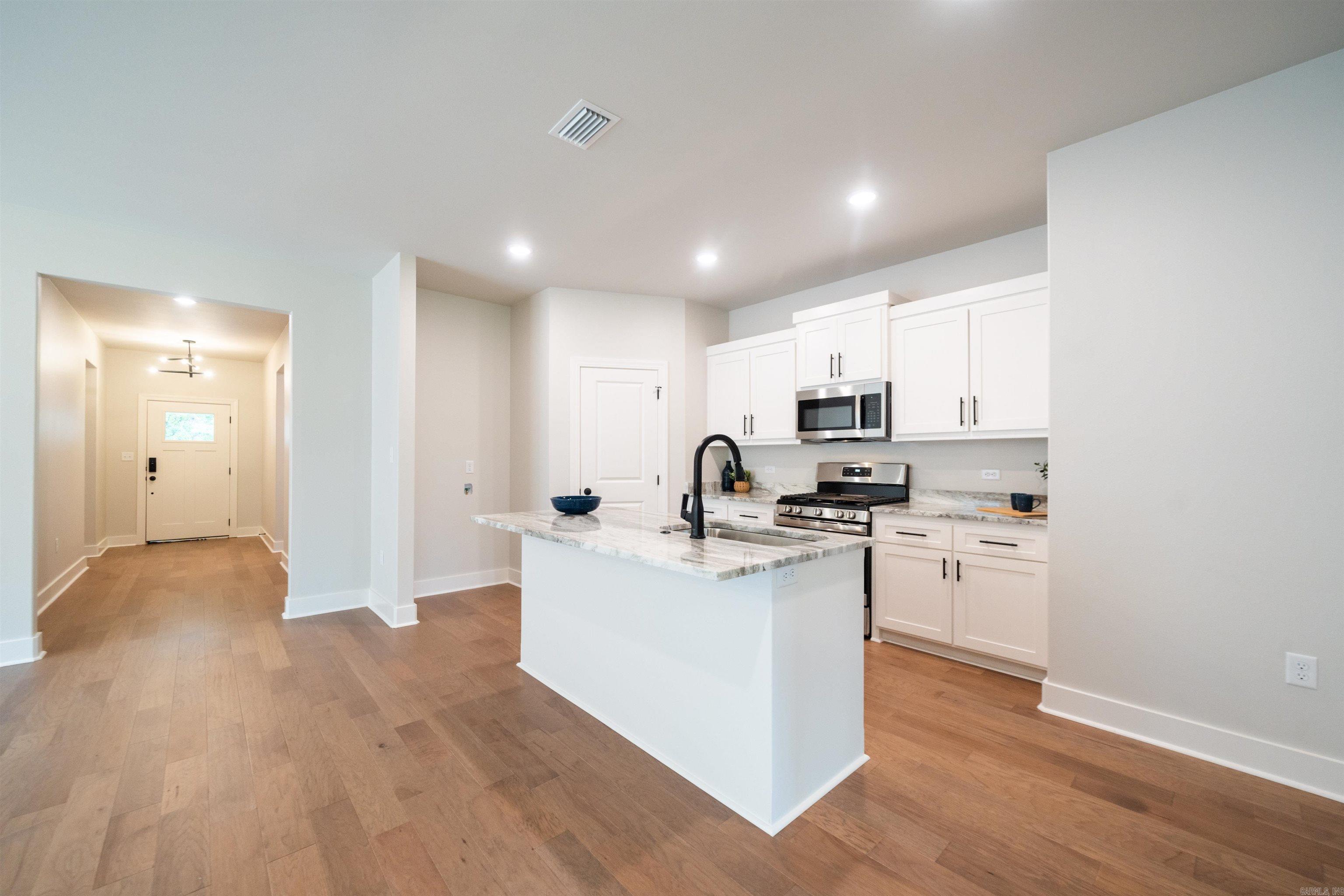 GIBRALTER HGTS - Residential