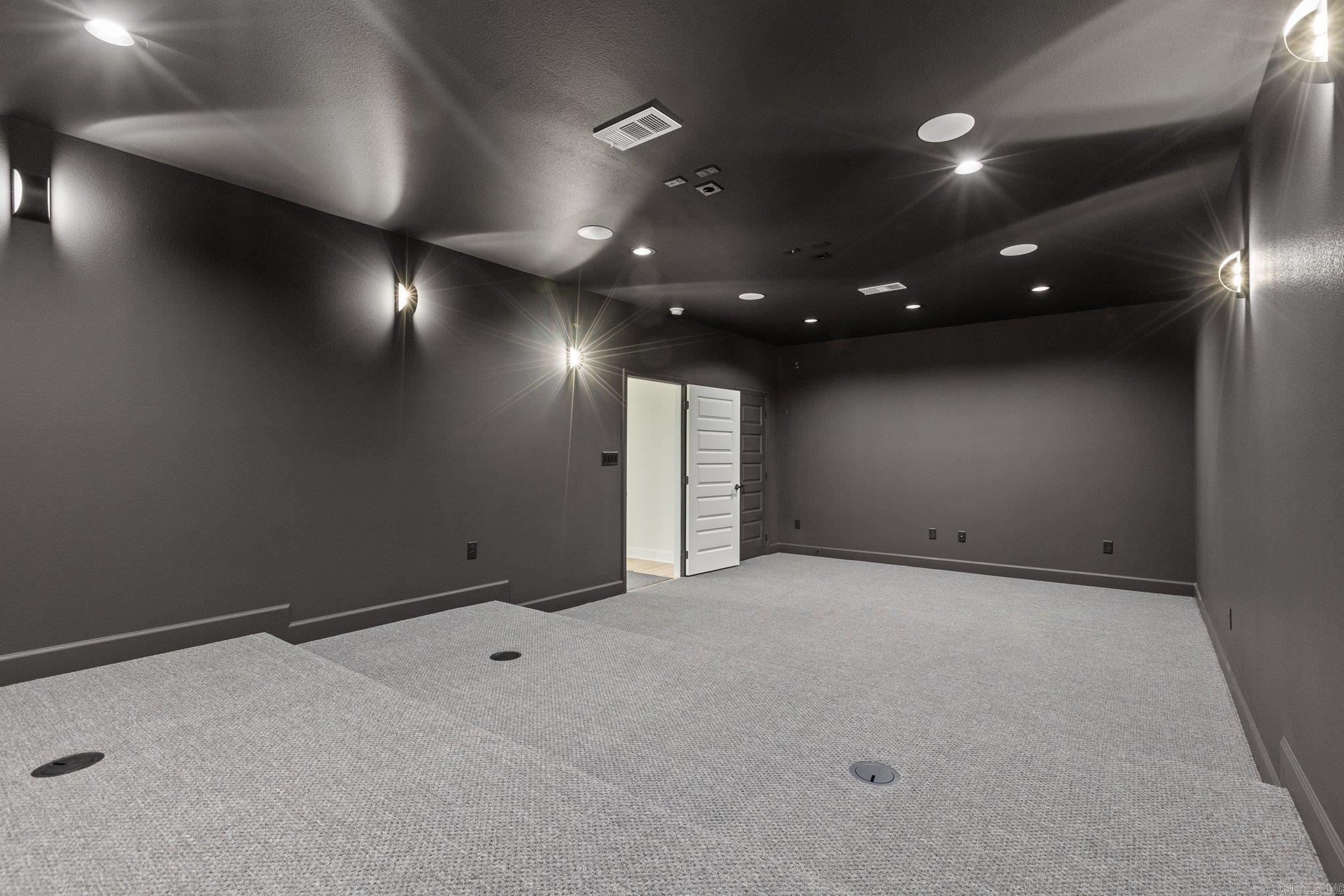 CHENAL VALLEY "ACCADIA COURT" - Residential