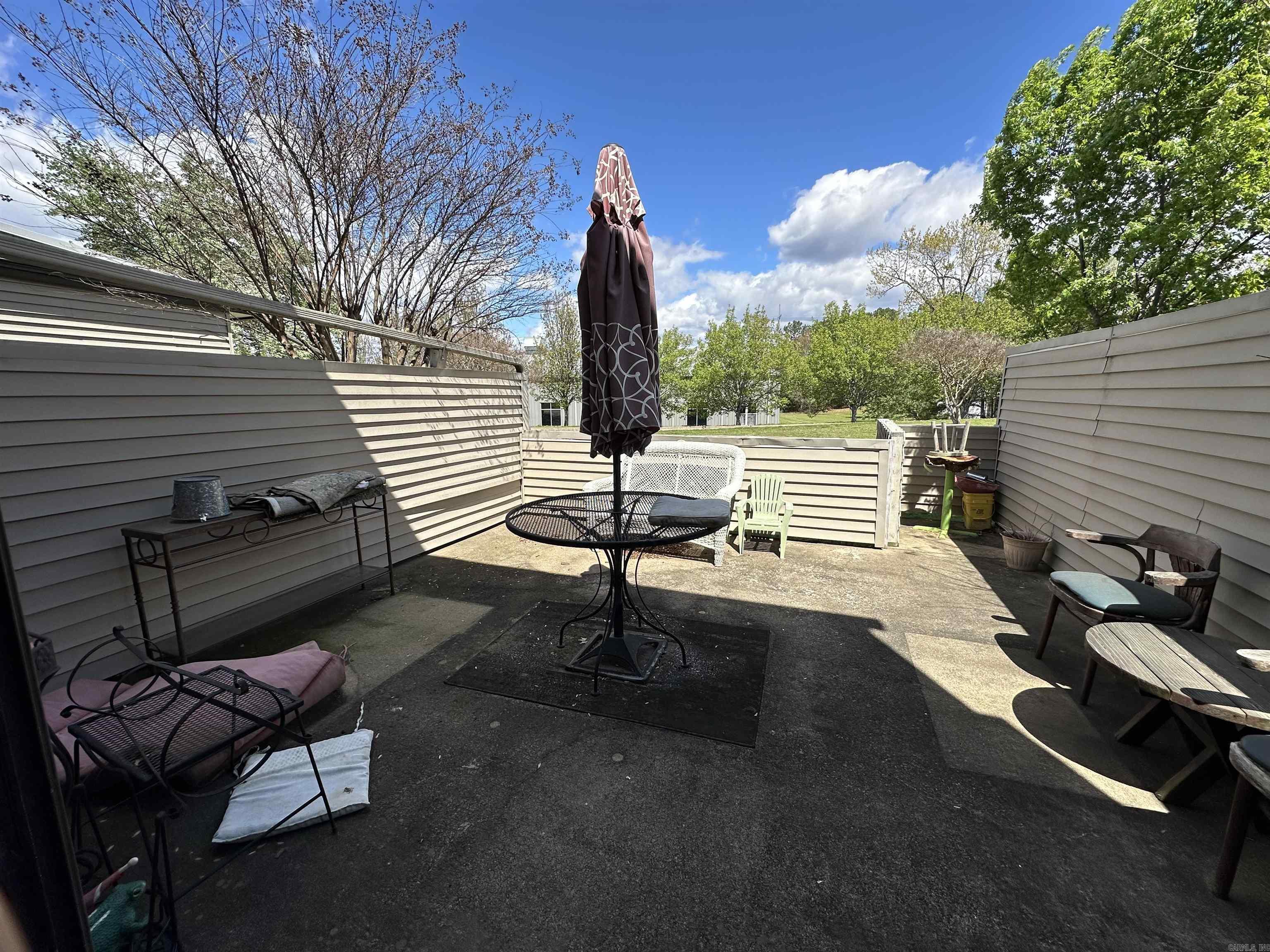 LAKEWOOD HILLS CONDO - Residential