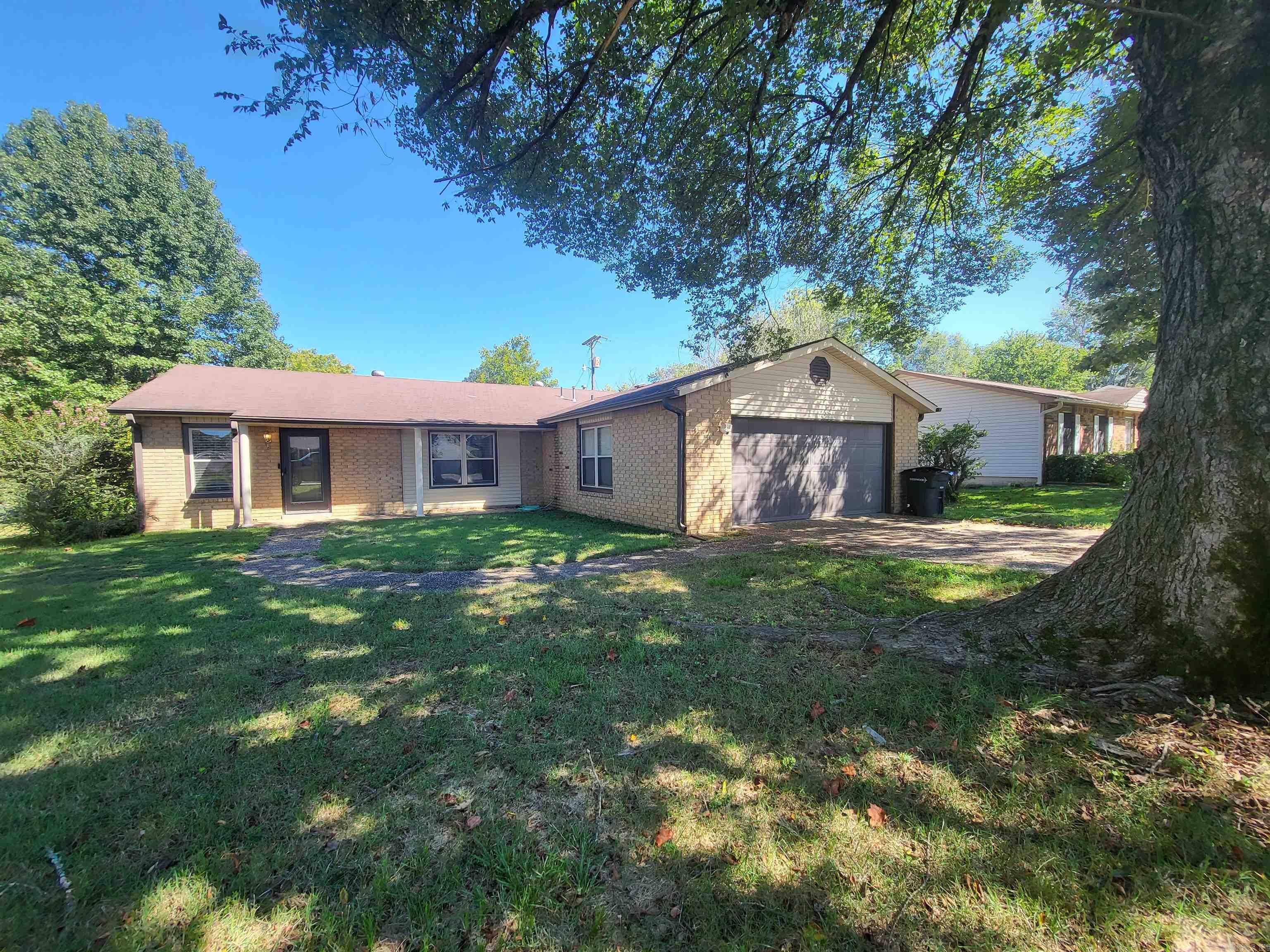 THE MEADOWS - Residential
