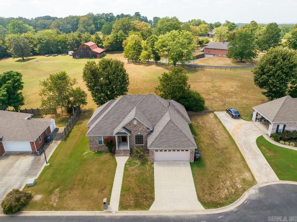 BELLE MEADE - Residential