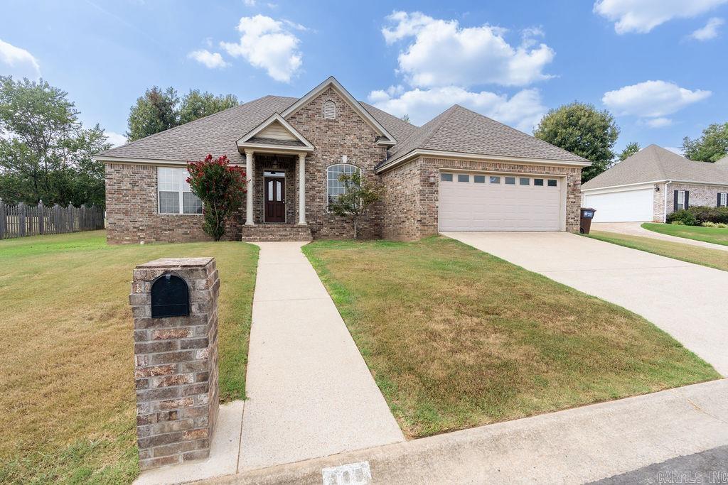 BELLE MEADE - Residential