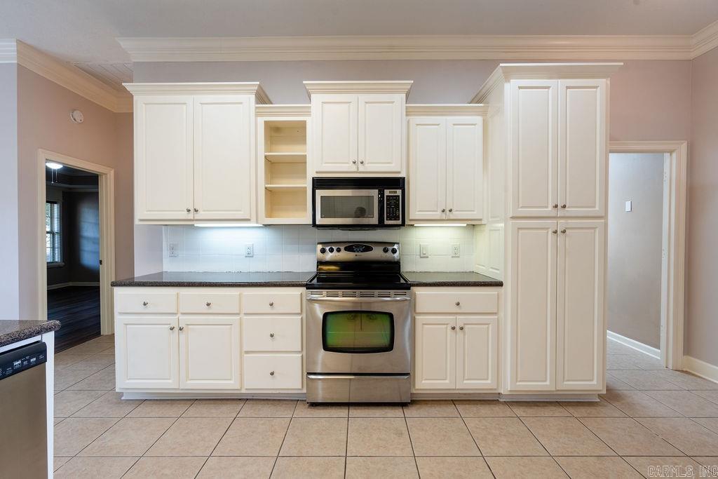 BELLE MEADE - Residential