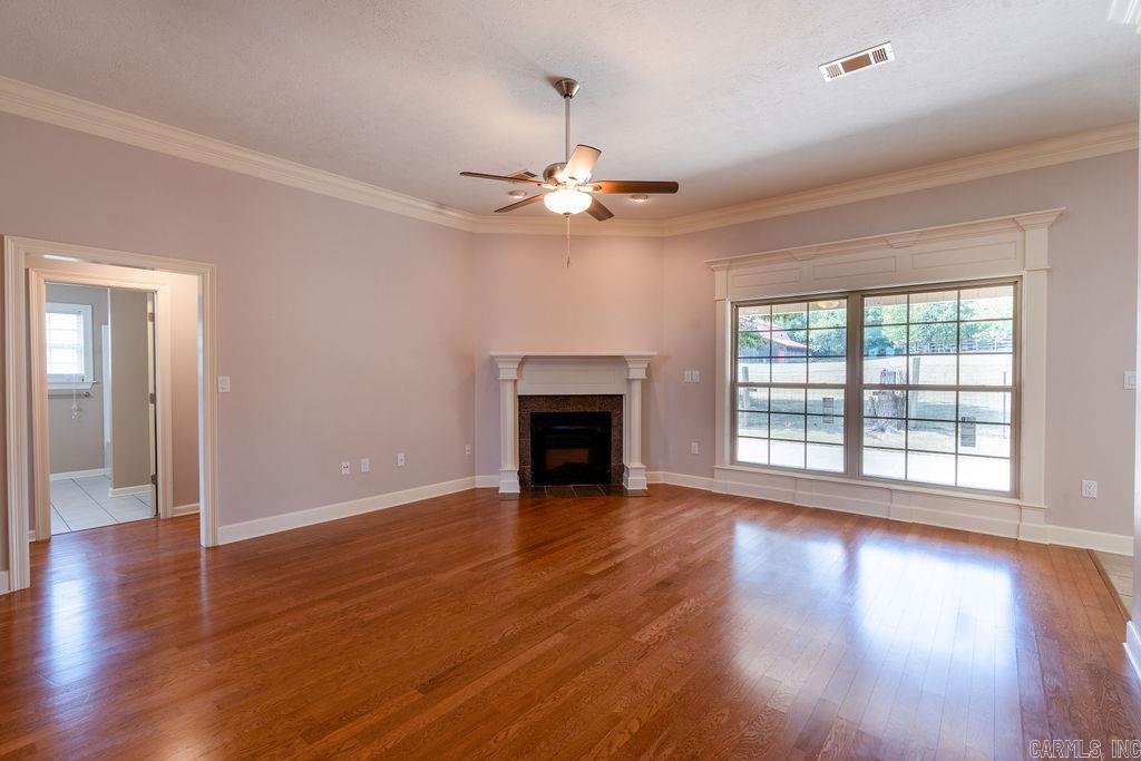 BELLE MEADE - Residential